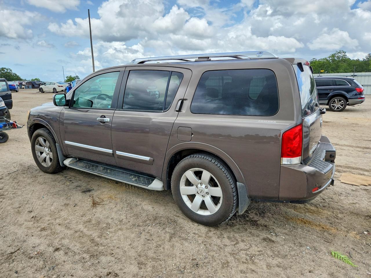 2013 Nissan Armada Sv Brown vin: 5N1BA0ND2DN615008