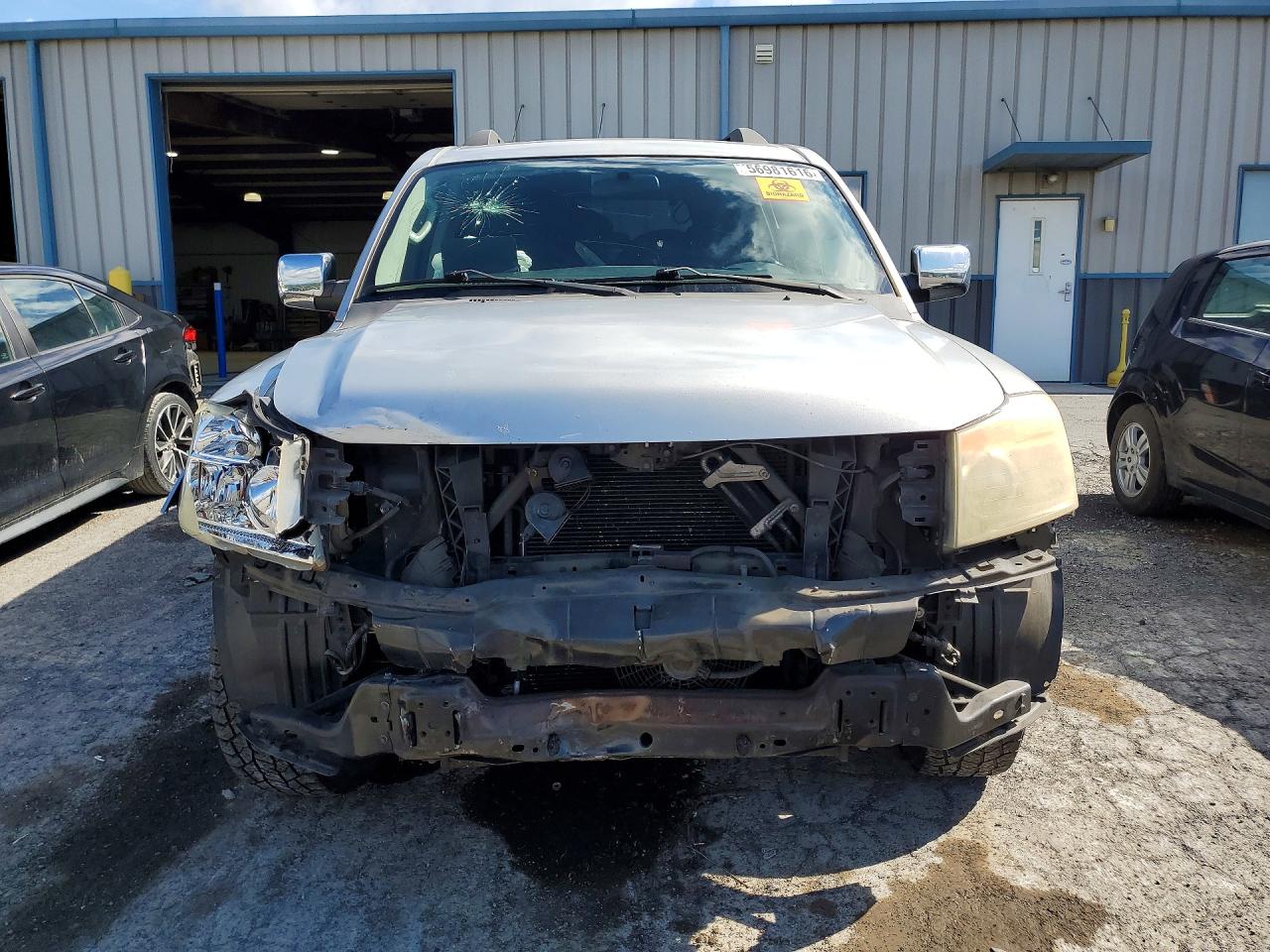 2010 Nissan Armada Se Silver vin: 5N1BA0ND3AN616731
