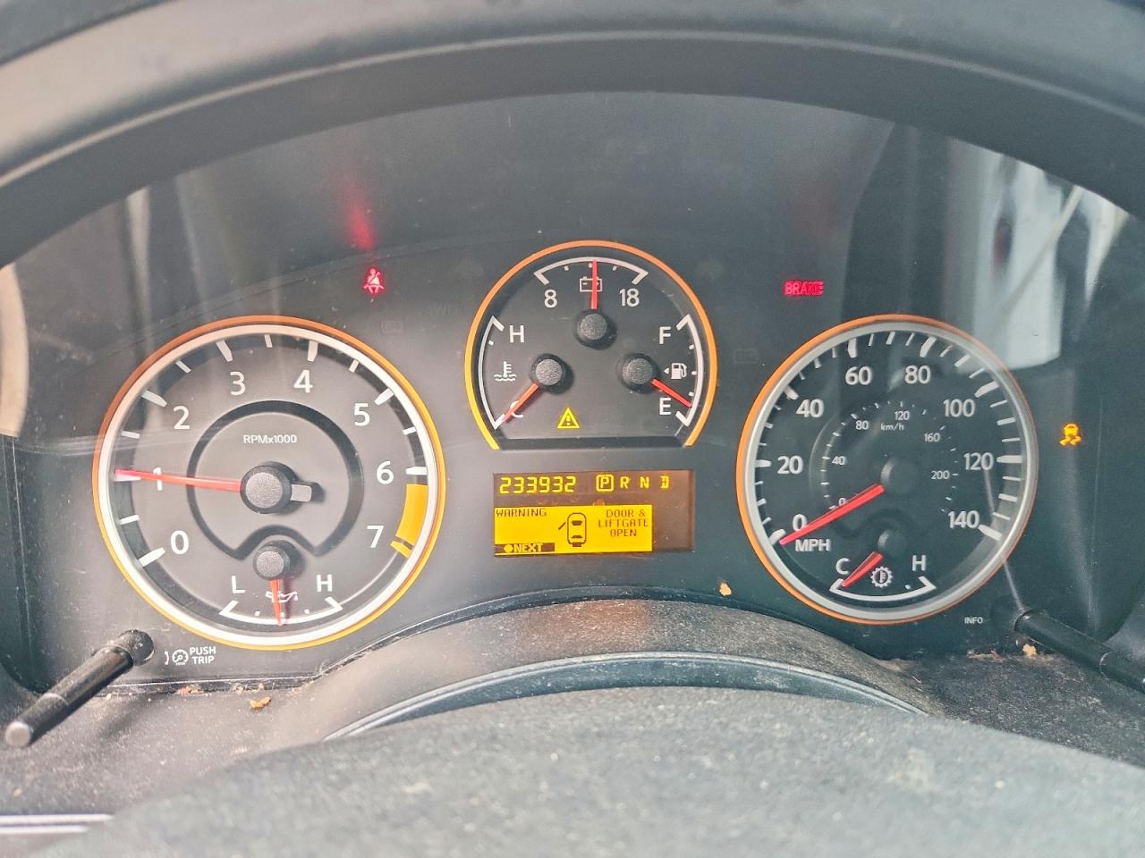 2015 Nissan Armada Sv Серый vin: 5N1BA0ND3FN601590