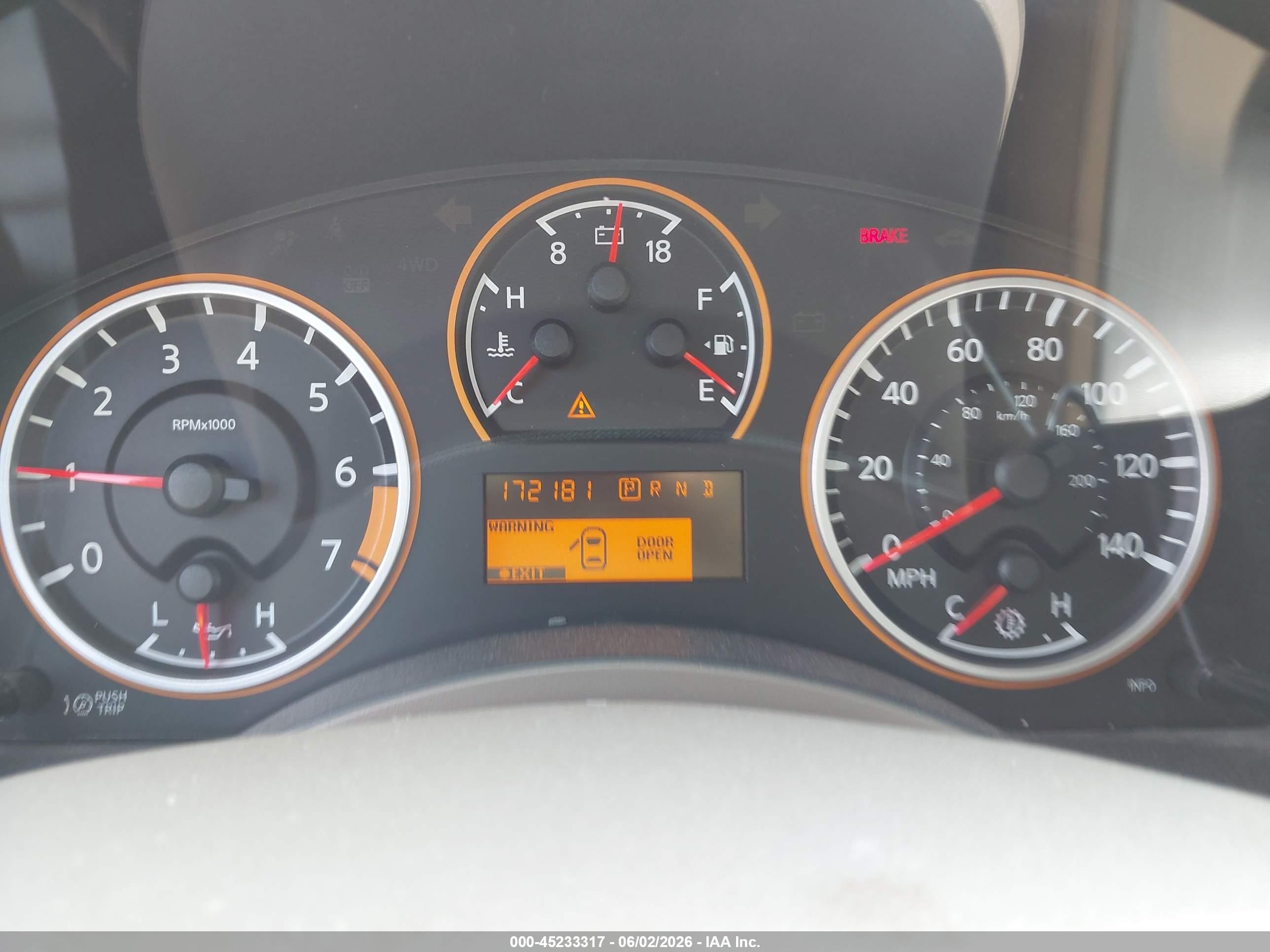 2015 Nissan Armada Sv White vin: 5N1BA0ND3FN603842