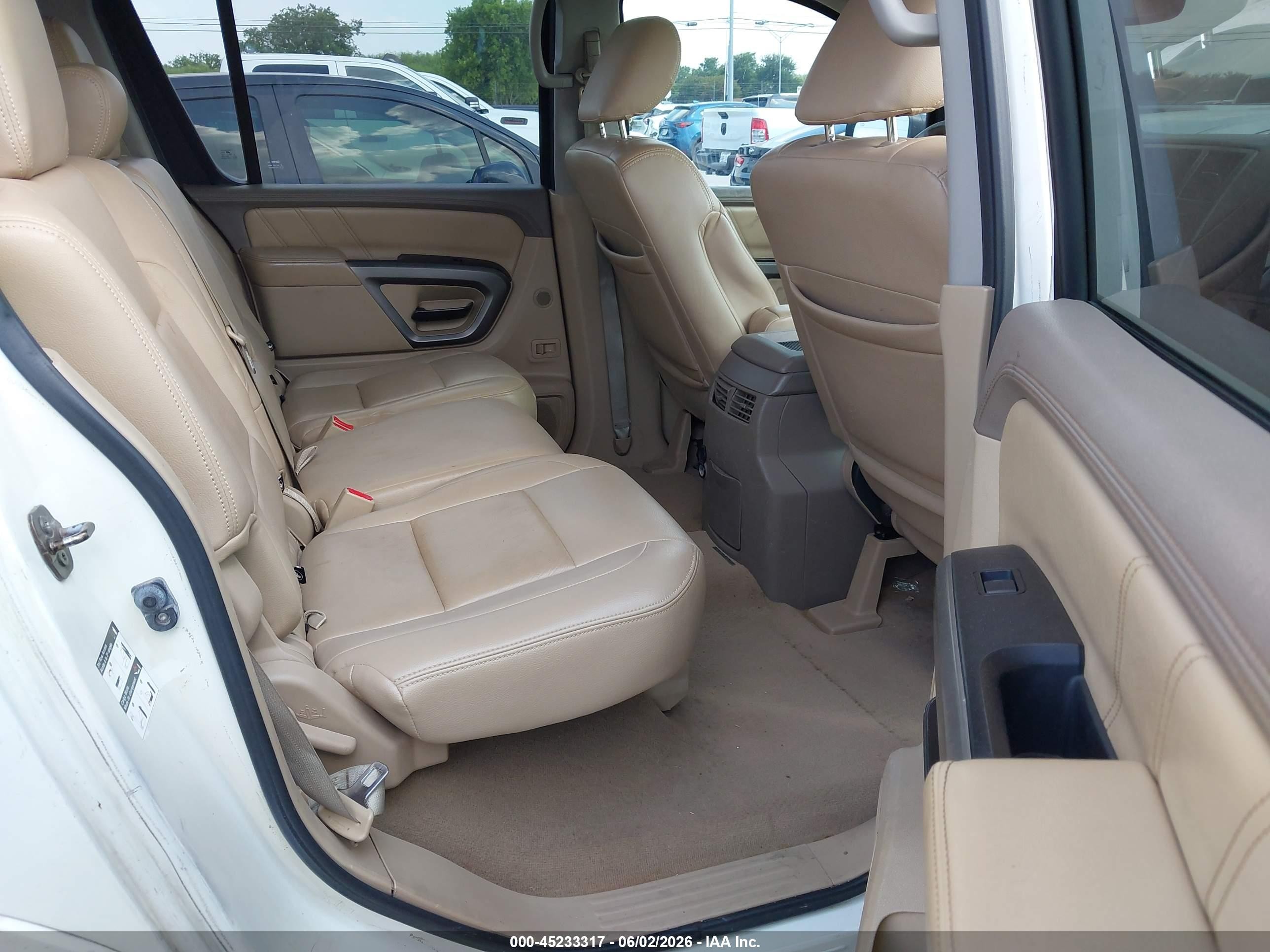 2015 Nissan Armada Sv White vin: 5N1BA0ND3FN603842