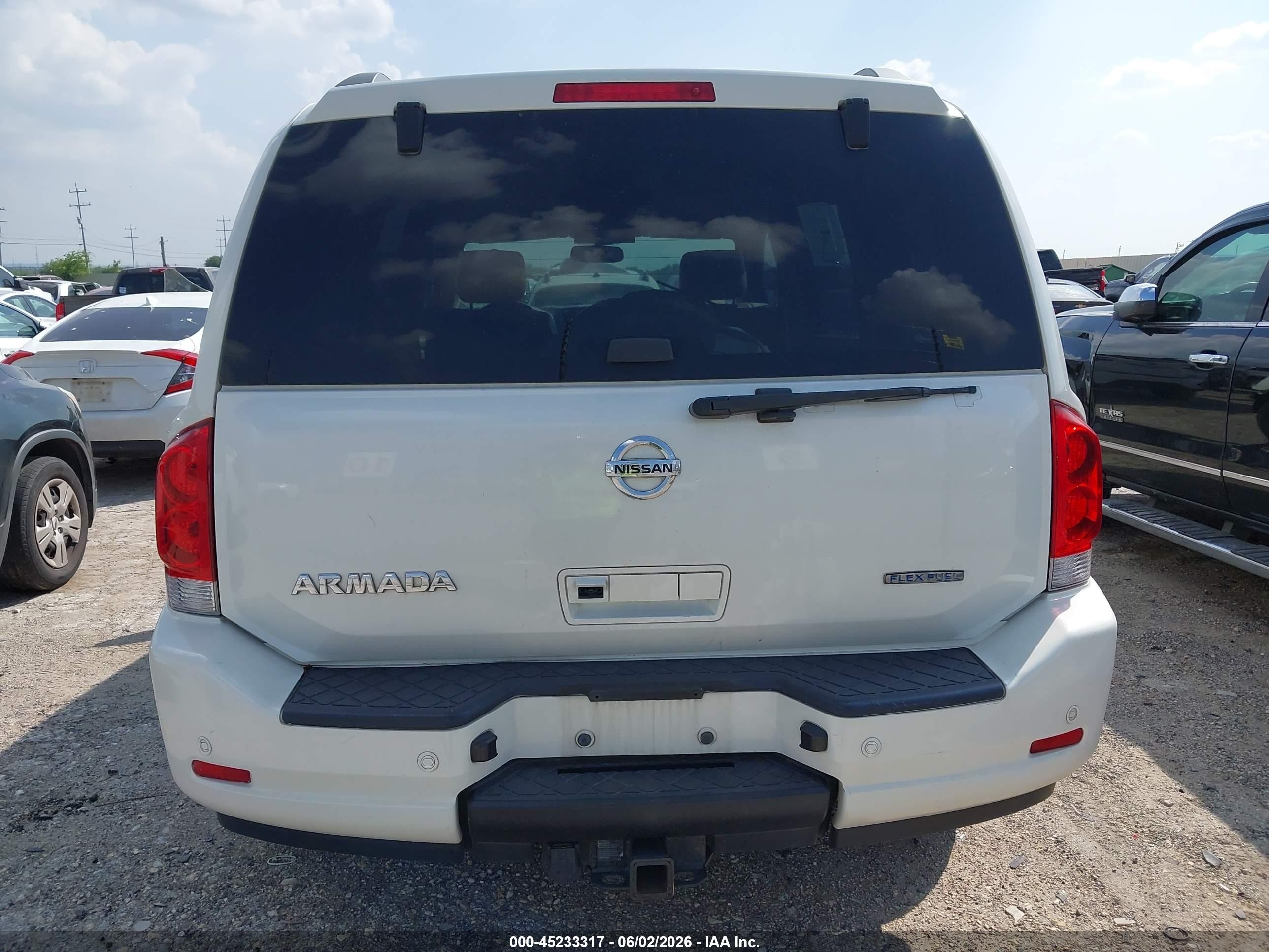 2015 Nissan Armada Sv White vin: 5N1BA0ND3FN603842