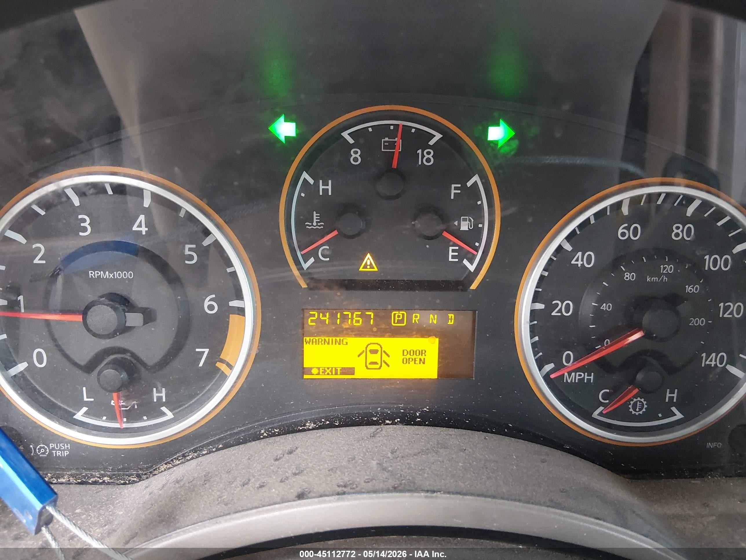 2010 Nissan Armada Se White vin: 5N1BA0ND4AN623462