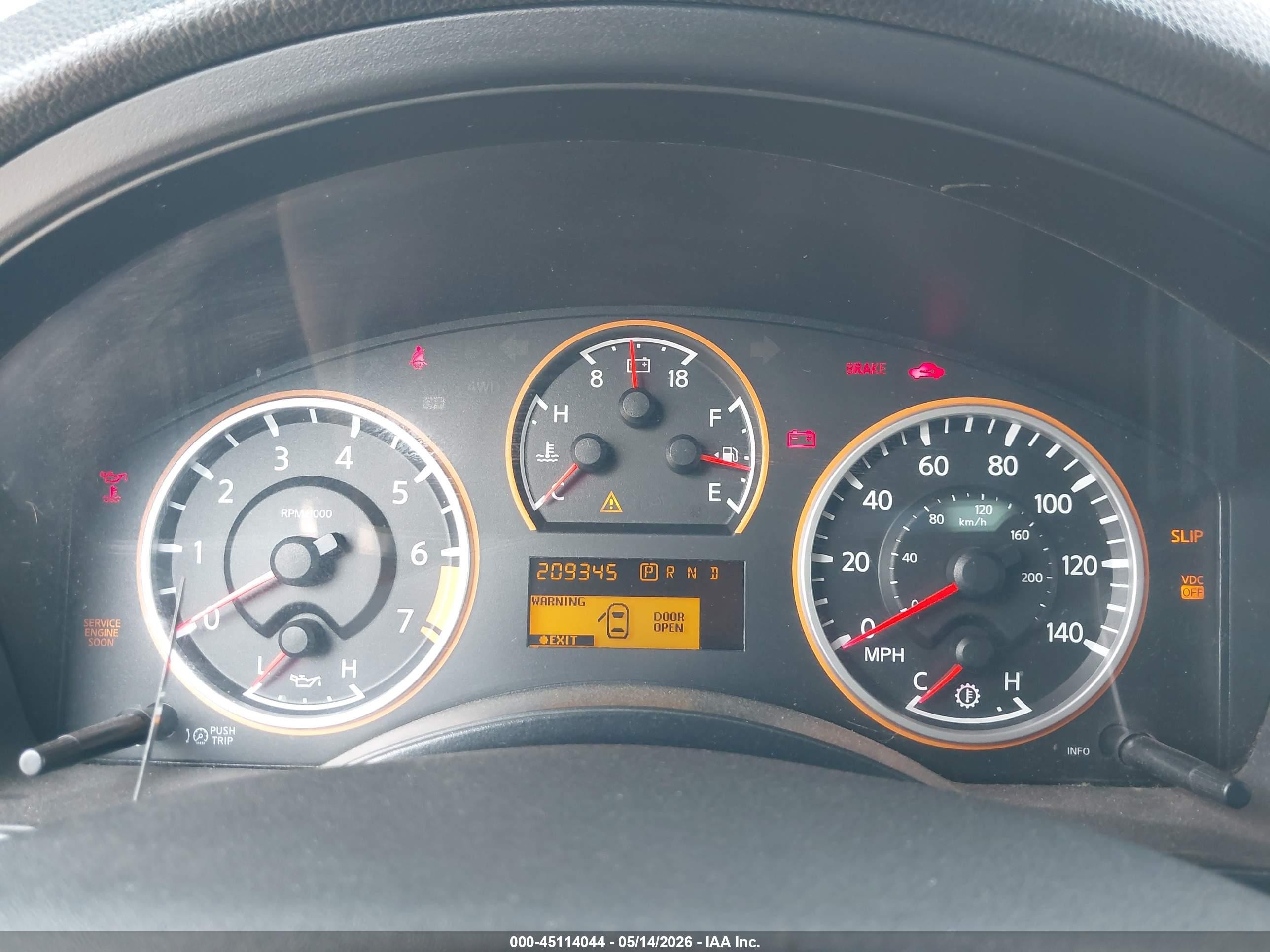2010 Nissan Armada Se Silver vin: 5N1BA0ND4AN623770
