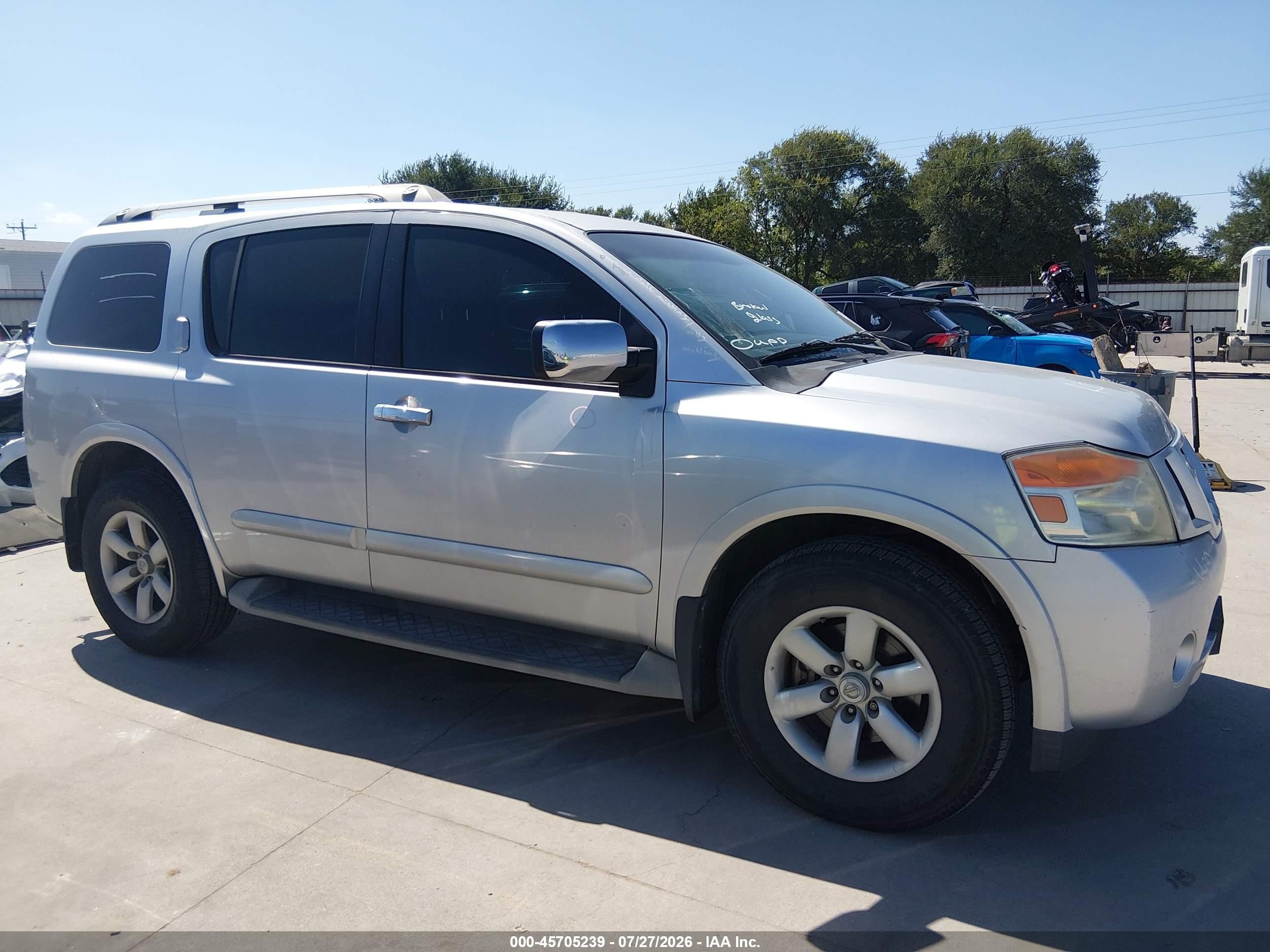 2011 Nissan Armada Sv Silver vin: 5N1BA0ND5BN613265