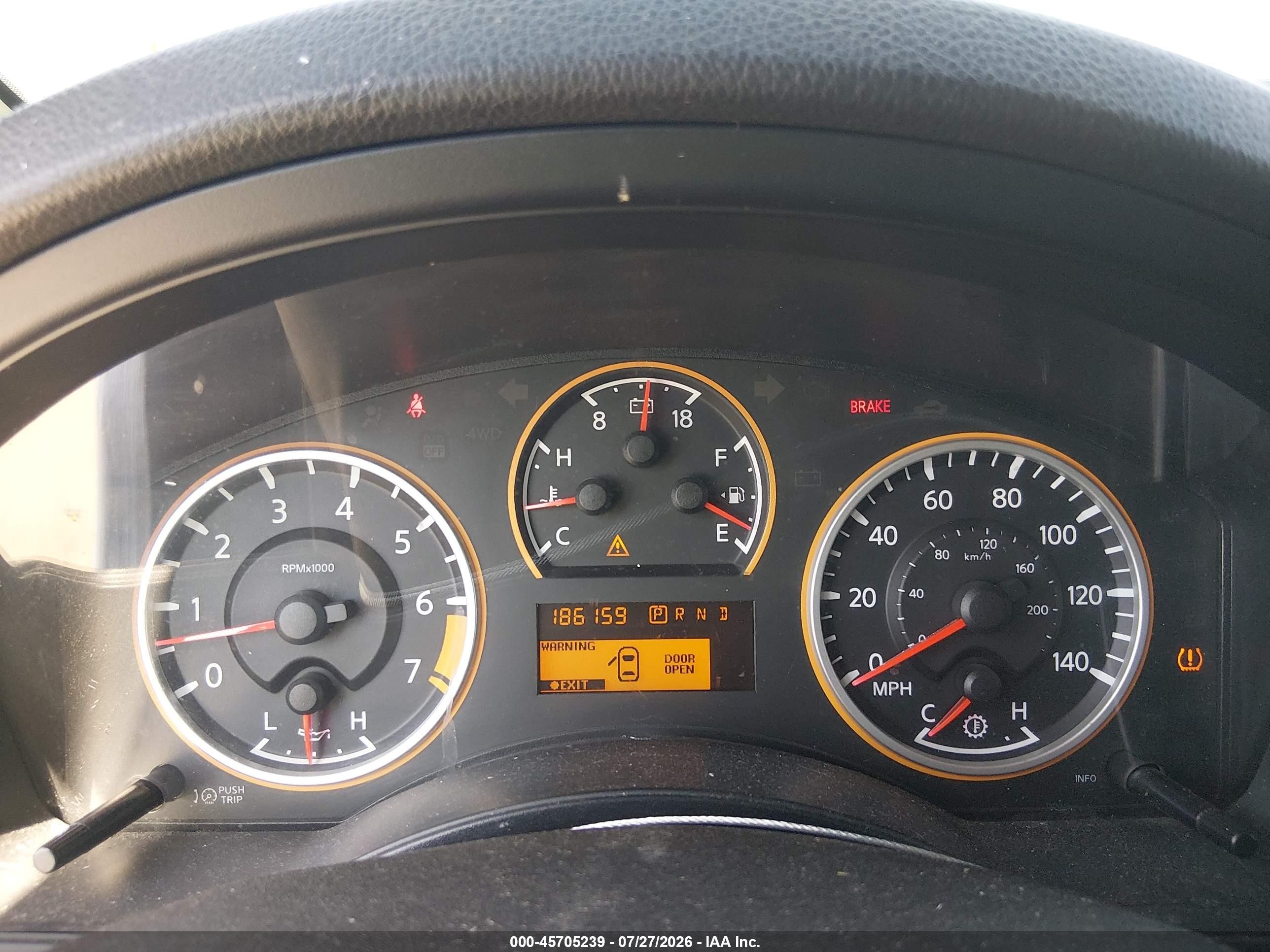 2011 Nissan Armada Sv Silver vin: 5N1BA0ND5BN613265