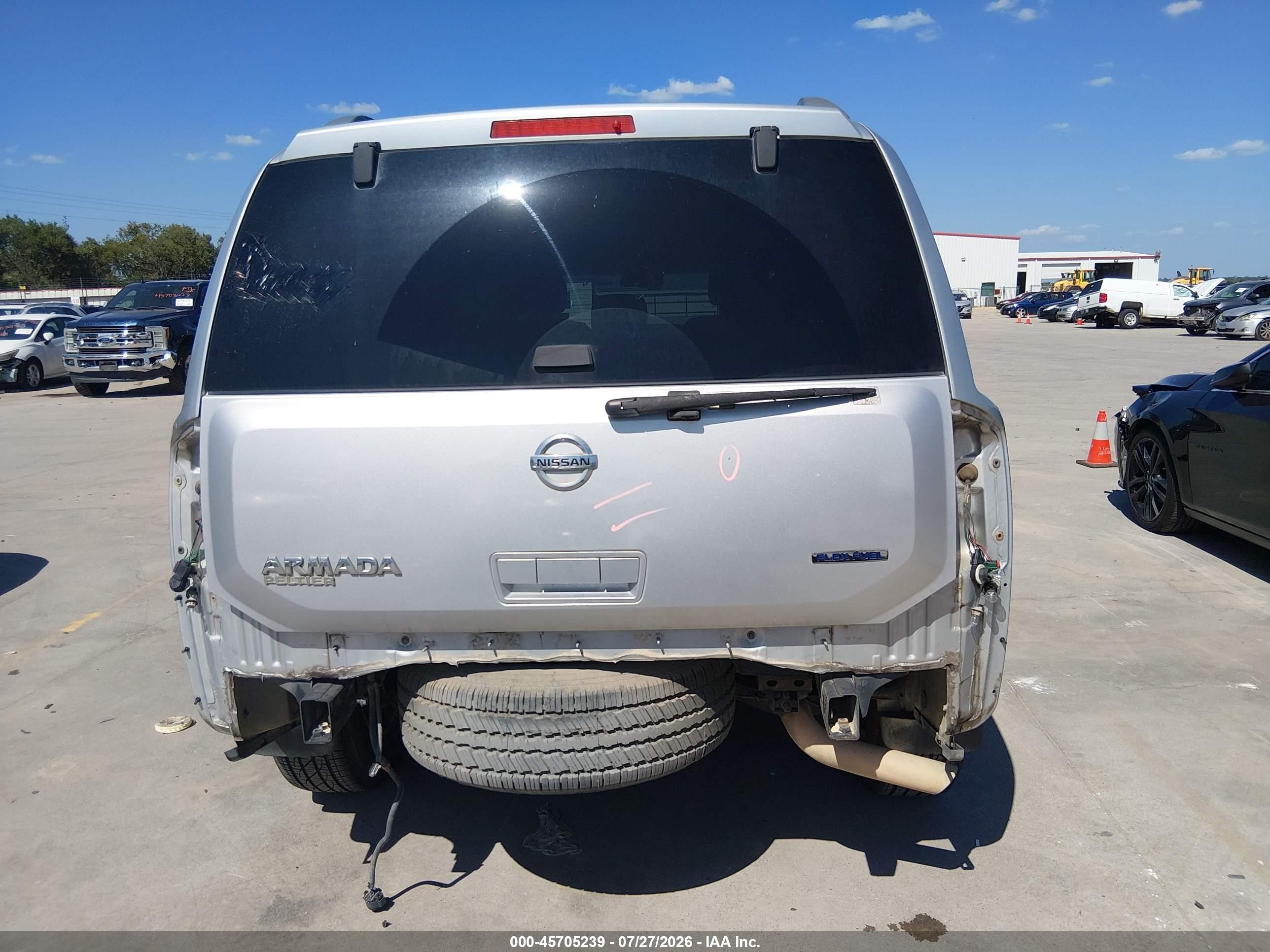 2011 Nissan Armada Sv Silver vin: 5N1BA0ND5BN613265