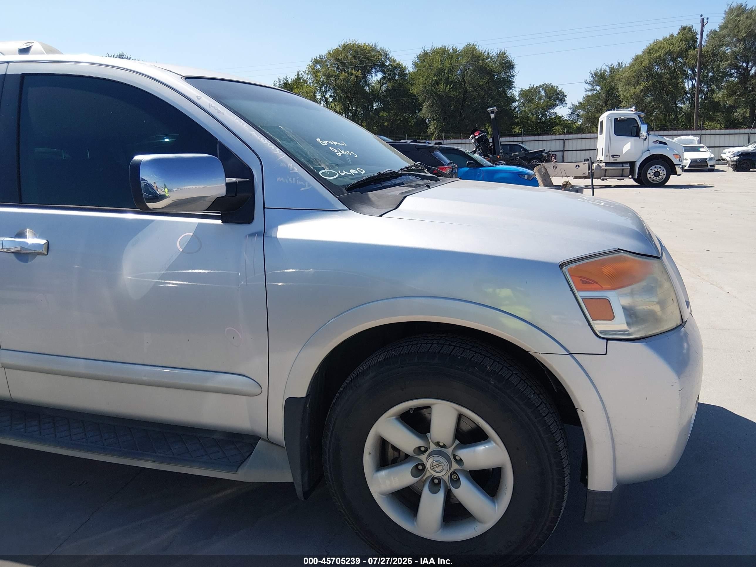 2011 Nissan Armada Sv Silver vin: 5N1BA0ND5BN613265