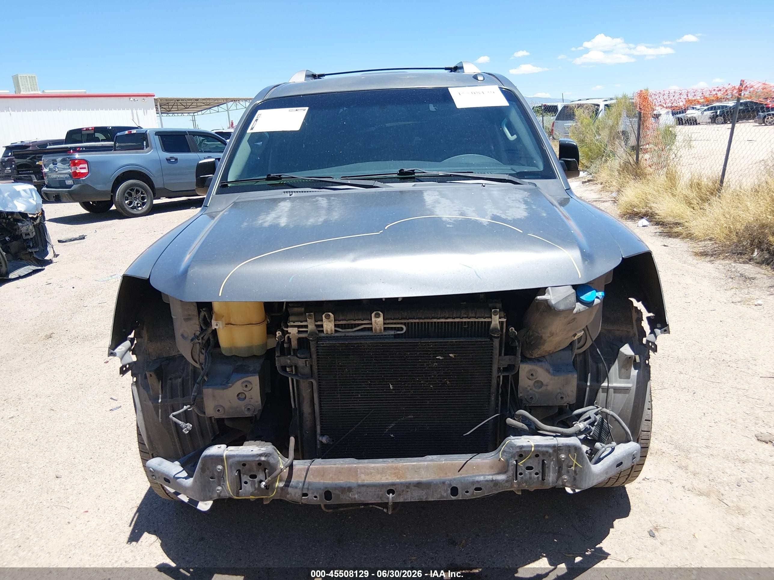 2014 Nissan Armada Sv Gray vin: 5N1BA0ND5EN611830