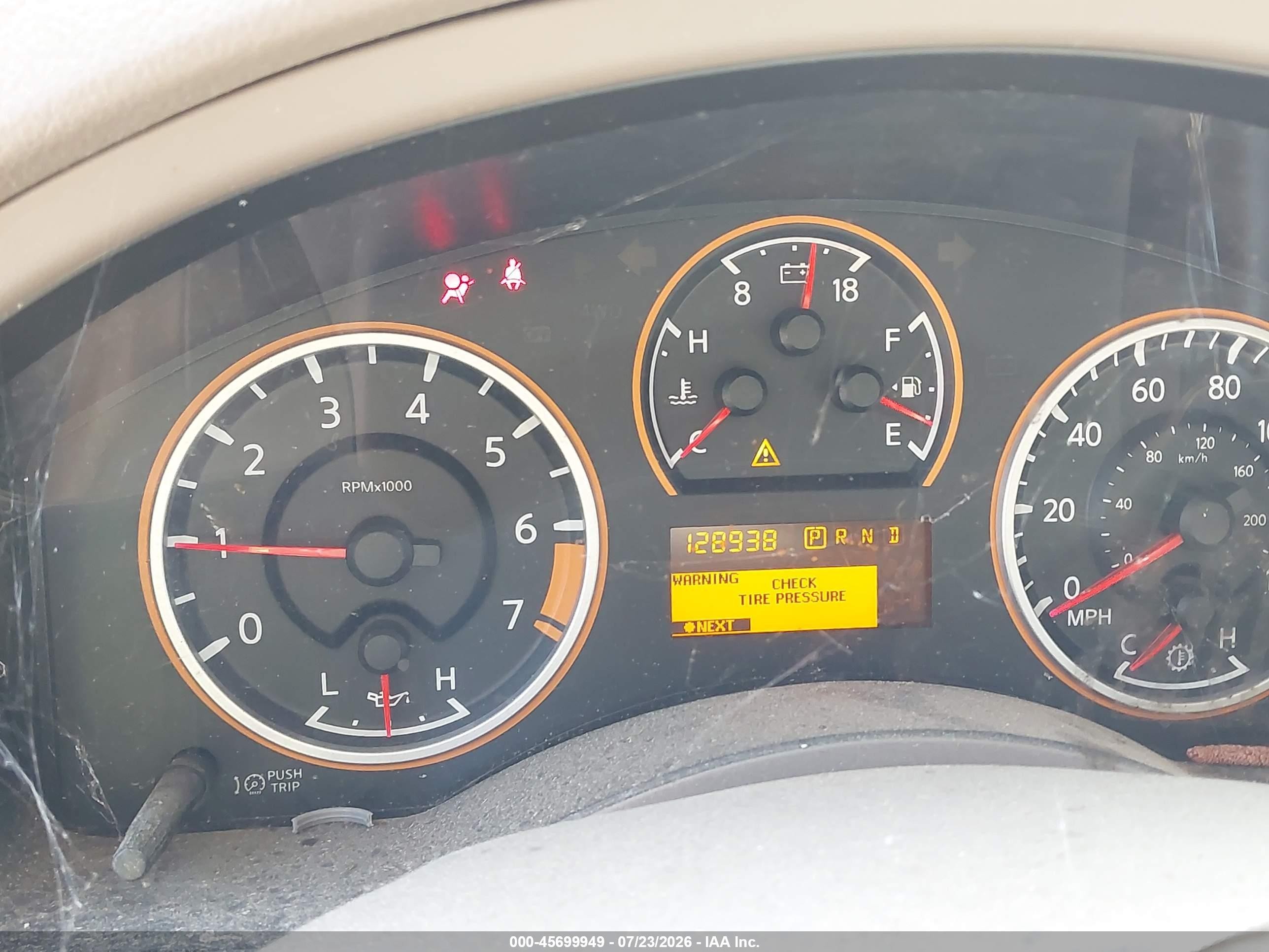 2015 Nissan Armada Sv Dark Brown vin: 5N1BA0ND5FN603101