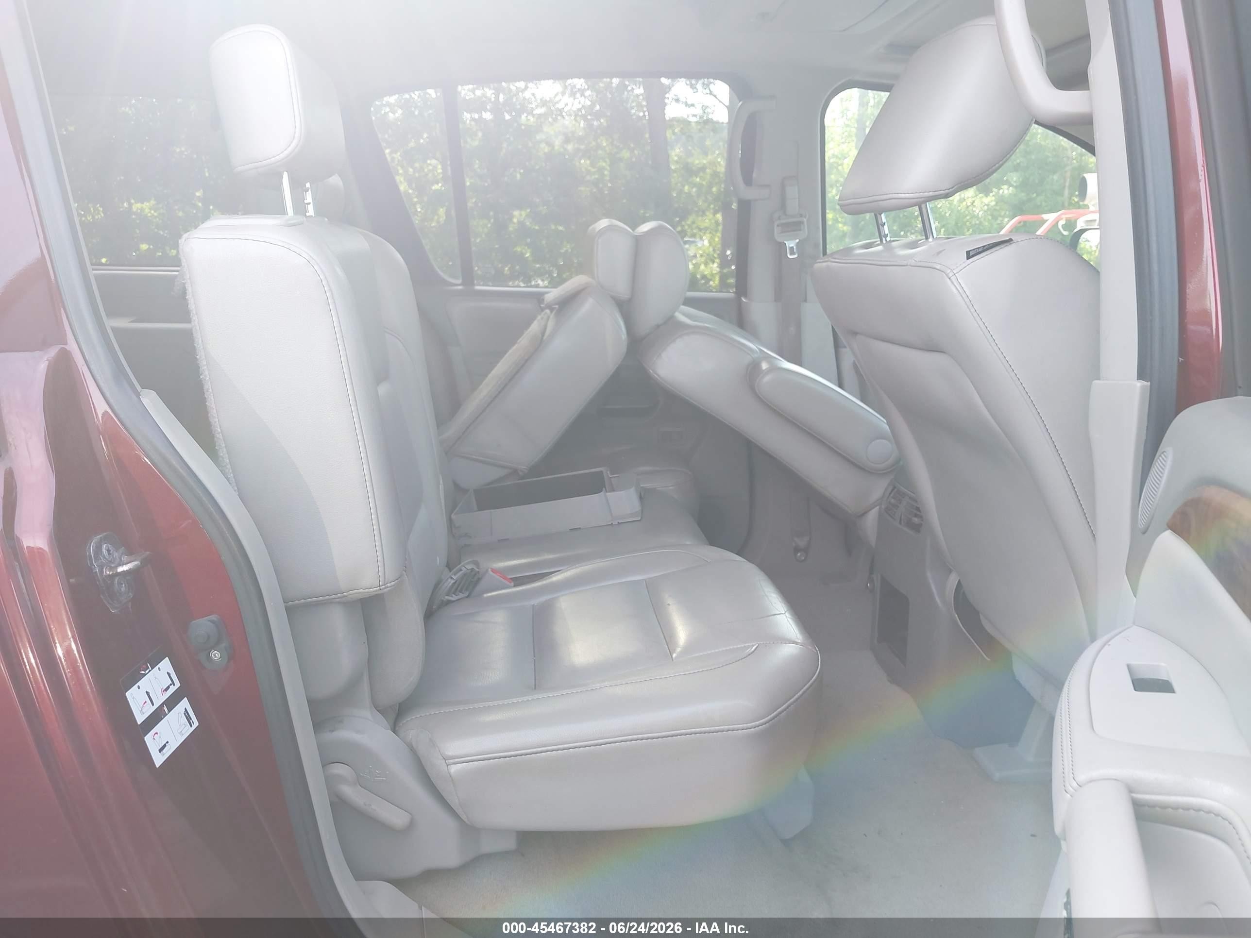2010 Nissan Armada Titanium Бордовый vin: 5N1BA0ND6AN600409