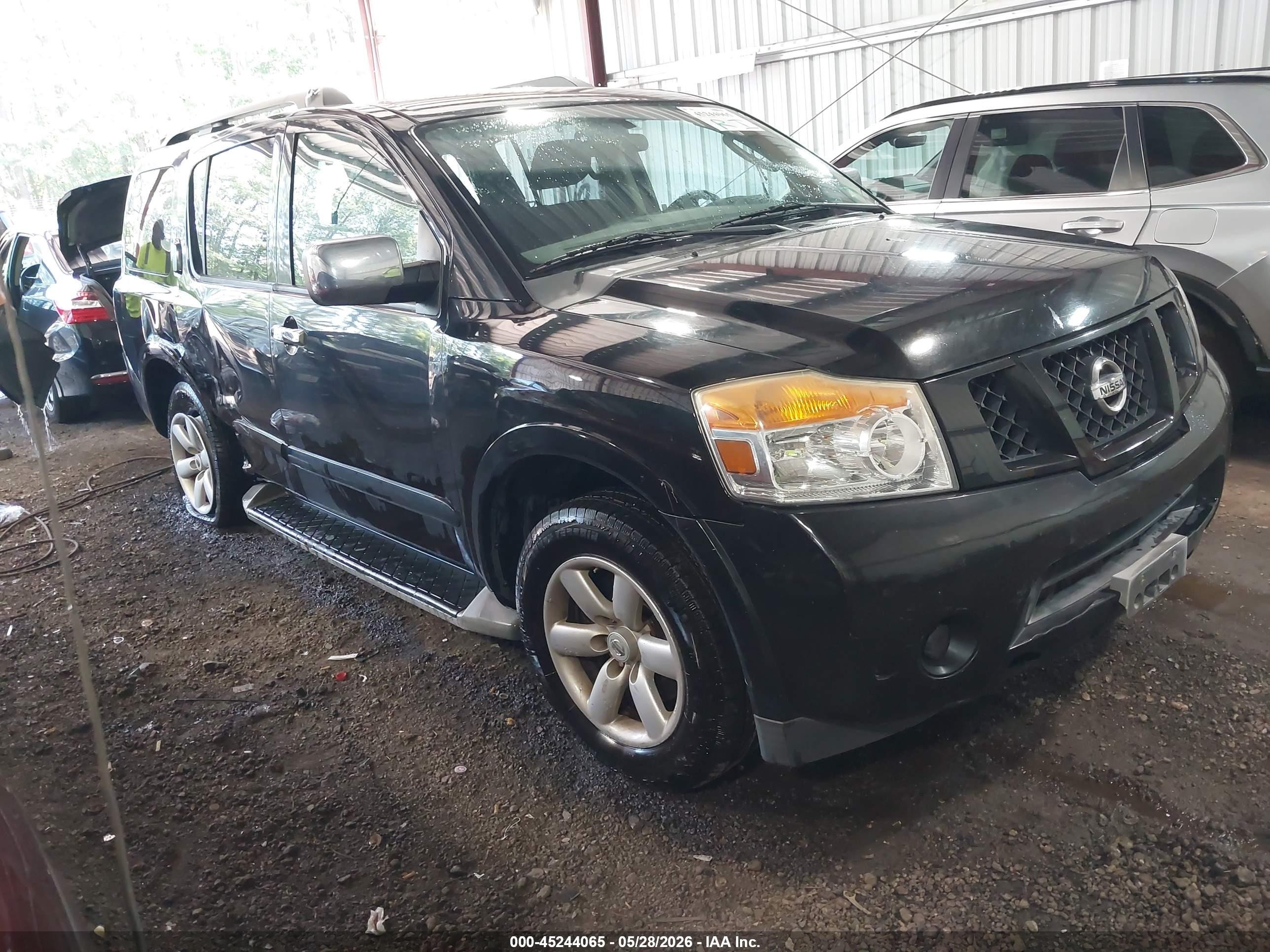 2011 Nissan Armada Sv Черный vin: 5N1BA0ND6BN609919