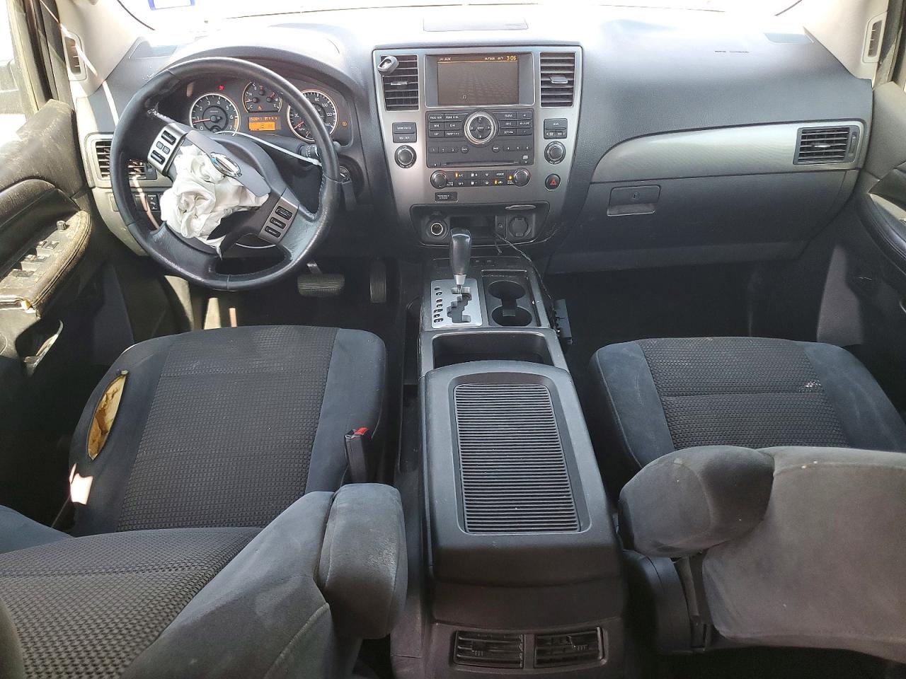 2011 Nissan Armada Sv Silver vin: 5N1BA0ND6BN615817