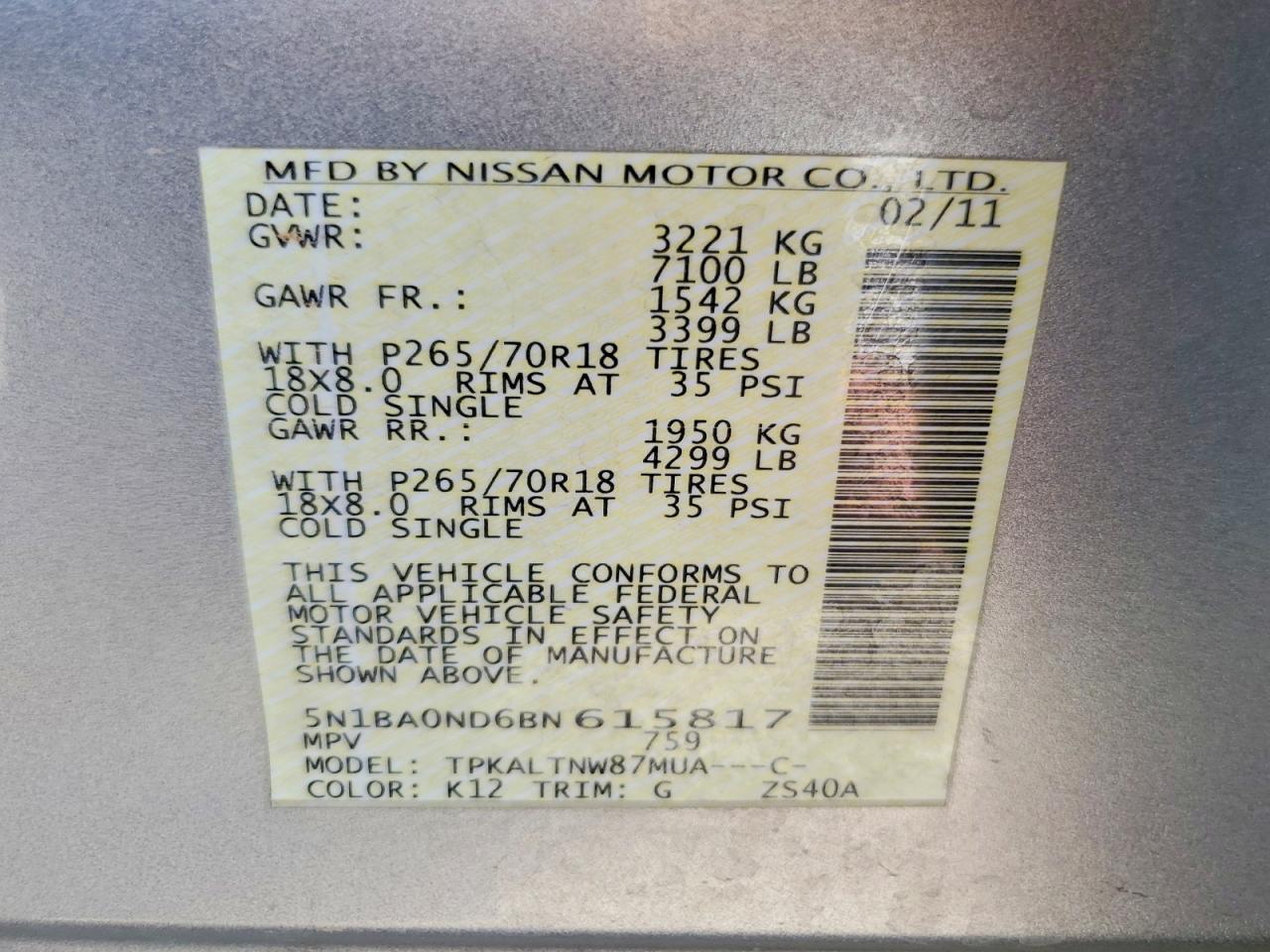 2011 Nissan Armada Sv Silver vin: 5N1BA0ND6BN615817