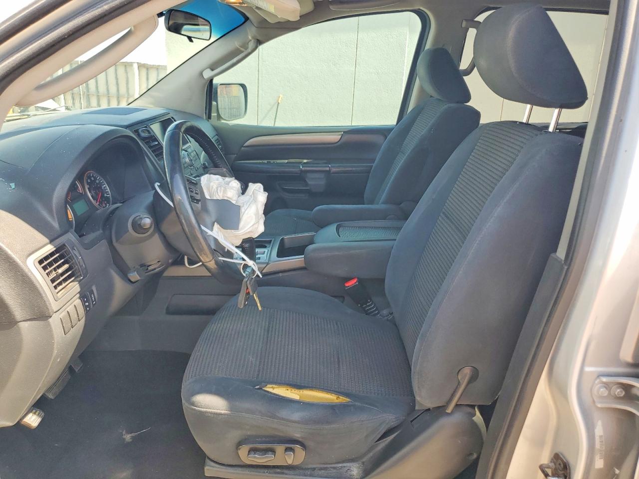 2011 Nissan Armada Sv Silver vin: 5N1BA0ND6BN615817