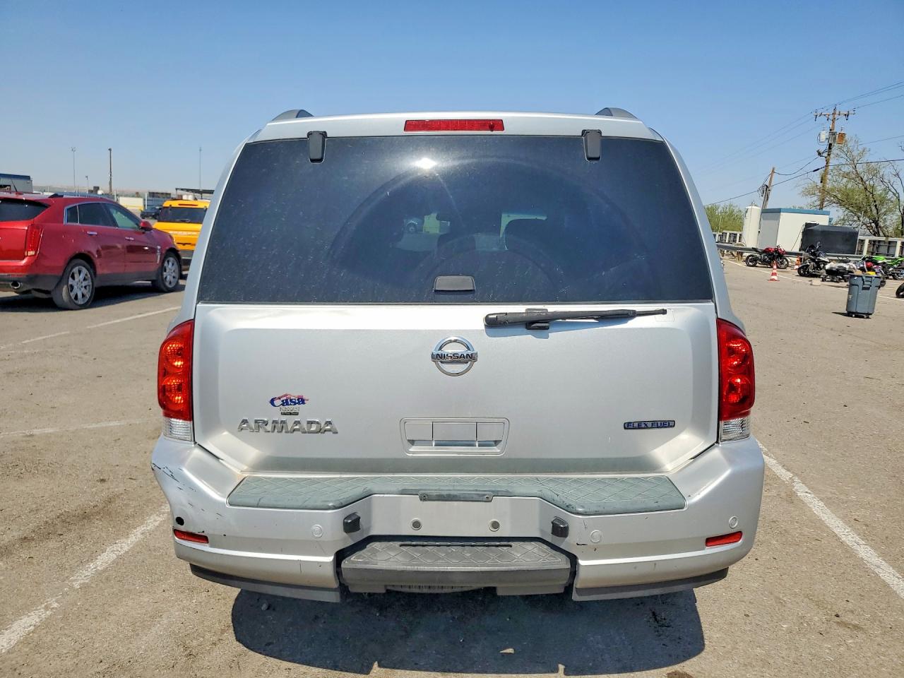 2011 Nissan Armada Sv Silver vin: 5N1BA0ND6BN615817