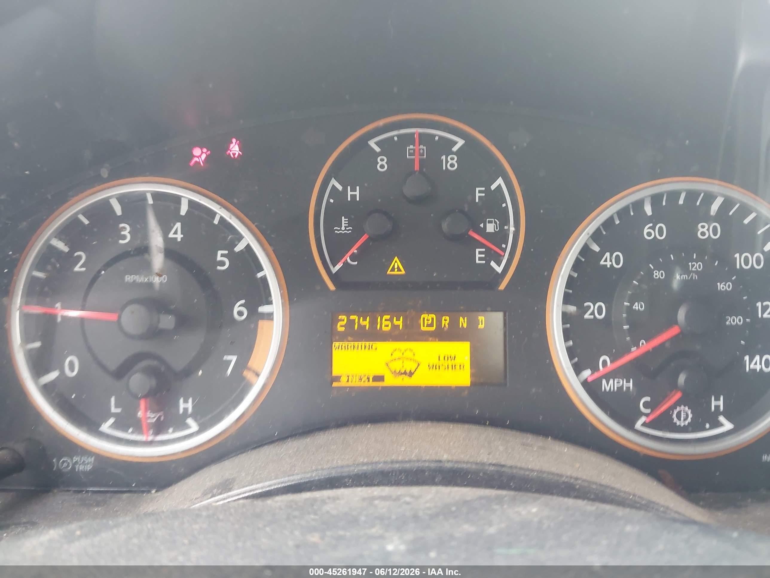 2010 Nissan Armada Se Silver vin: 5N1BA0ND7AN606512