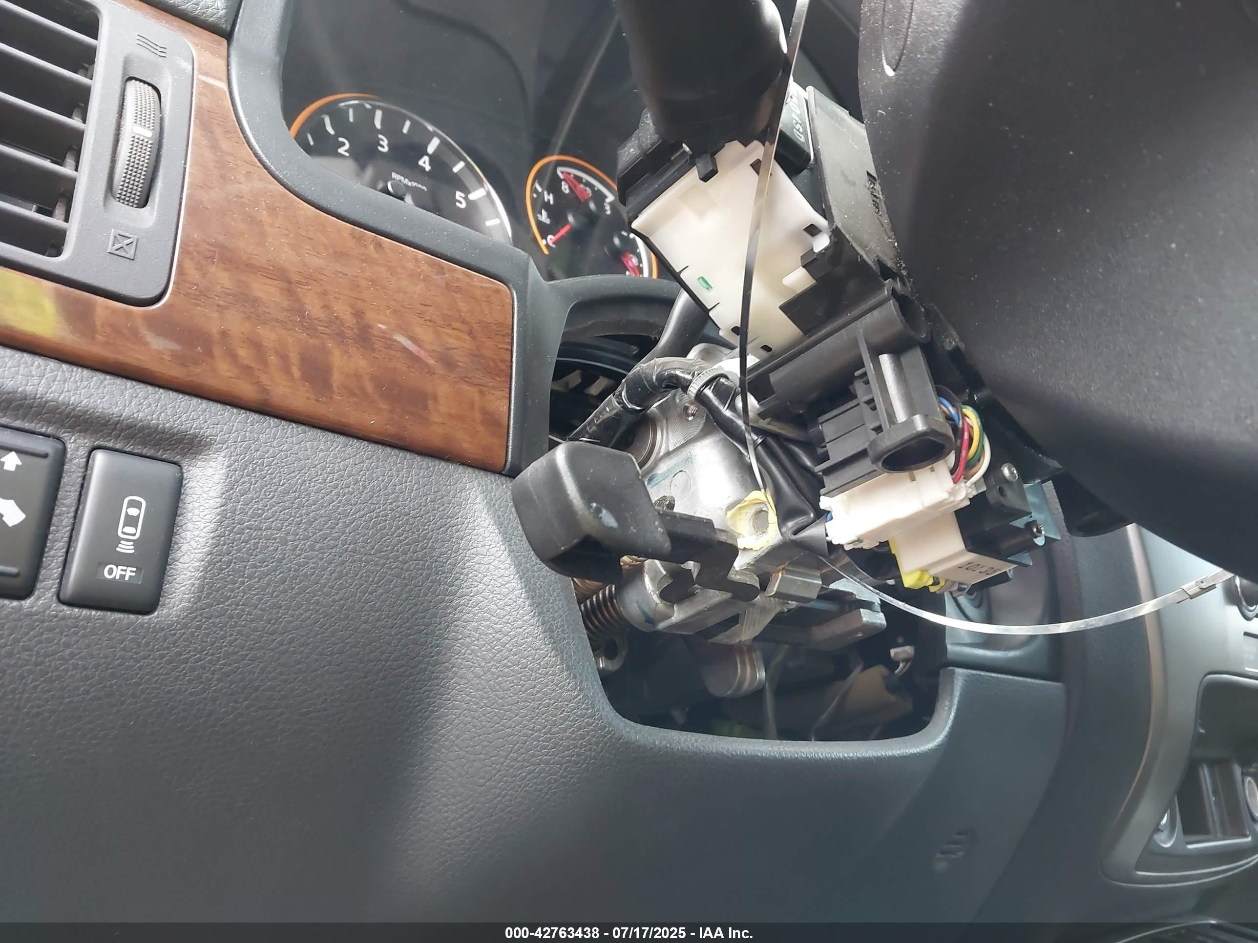 2011 Nissan Armada Sl Серебряный vin: 5N1BA0ND7BN601263