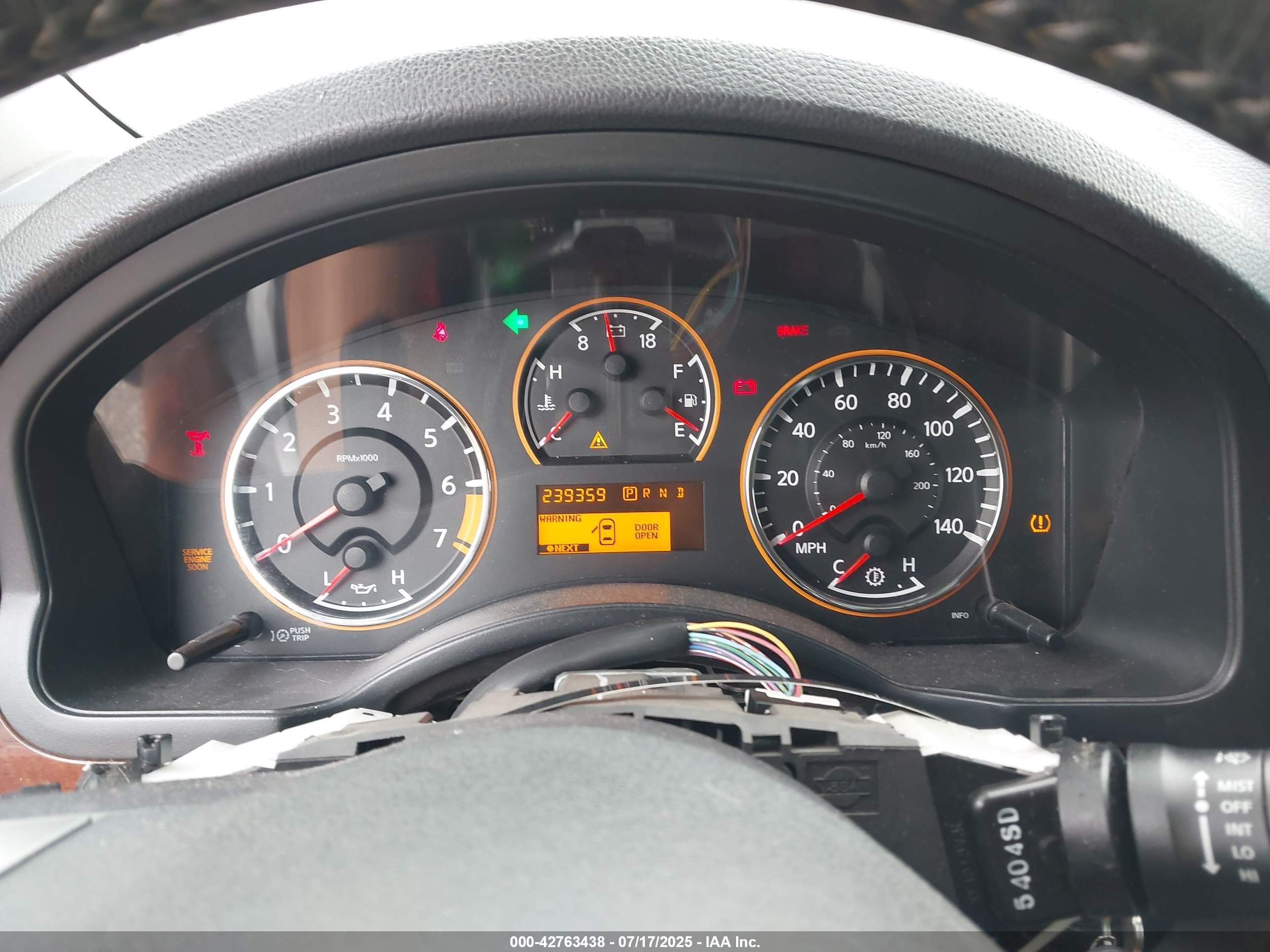 2011 Nissan Armada Sl Серебряный vin: 5N1BA0ND7BN601263