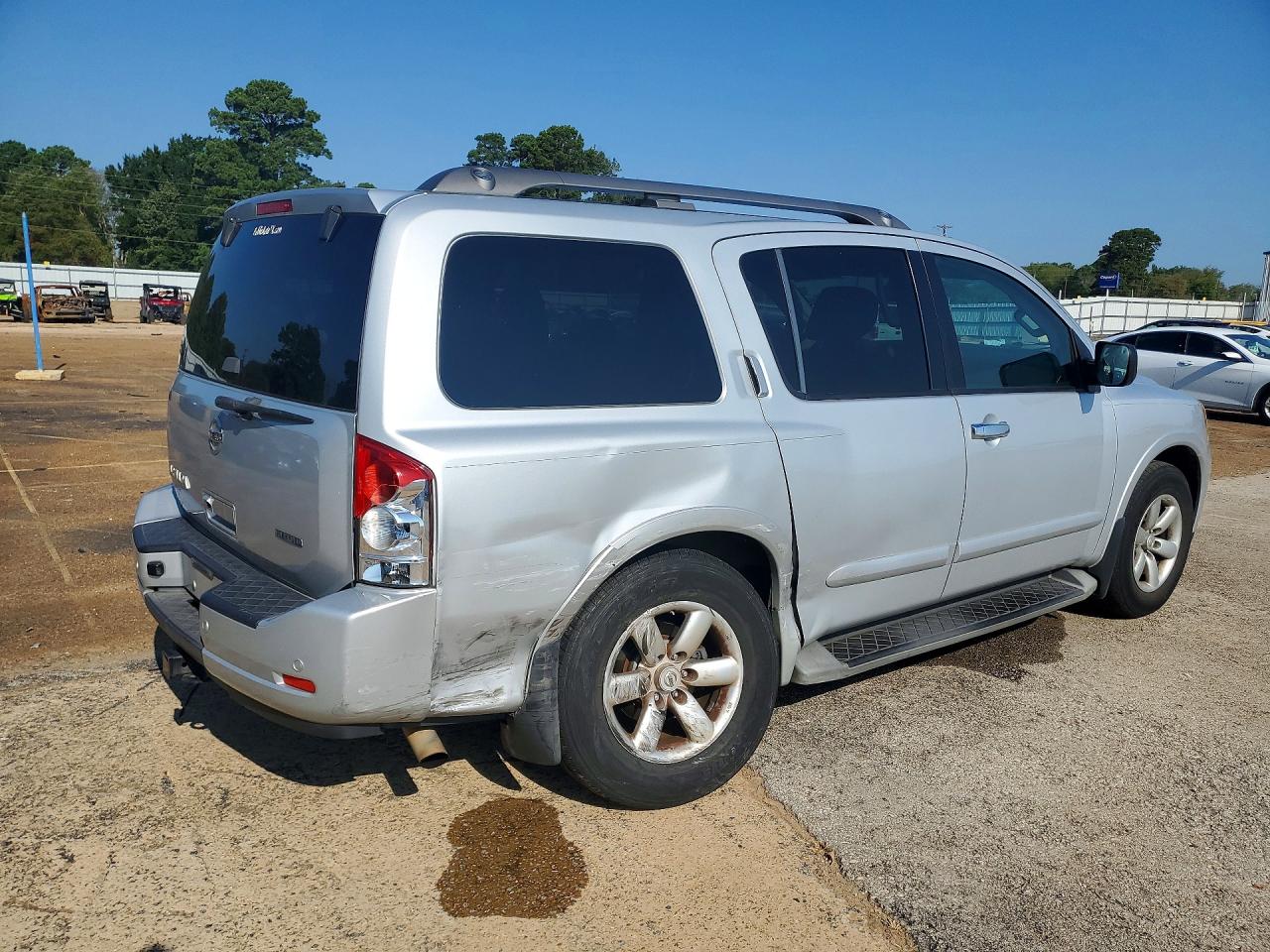 2015 Nissan Armada Sv Silver vin: 5N1BA0ND7FN617632