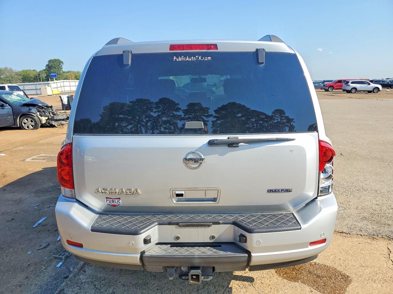 2015 Nissan Armada Sv Silver vin: 5N1BA0ND7FN617632