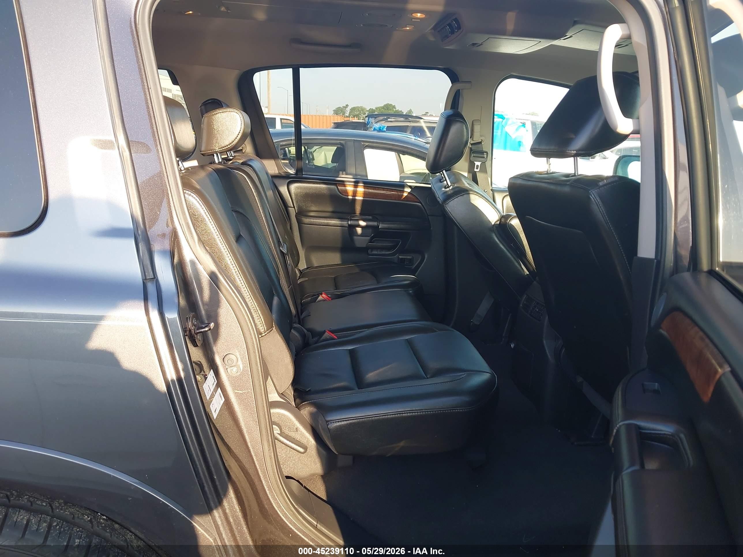 2011 Nissan Armada Sl Gray vin: 5N1BA0ND8BN616175