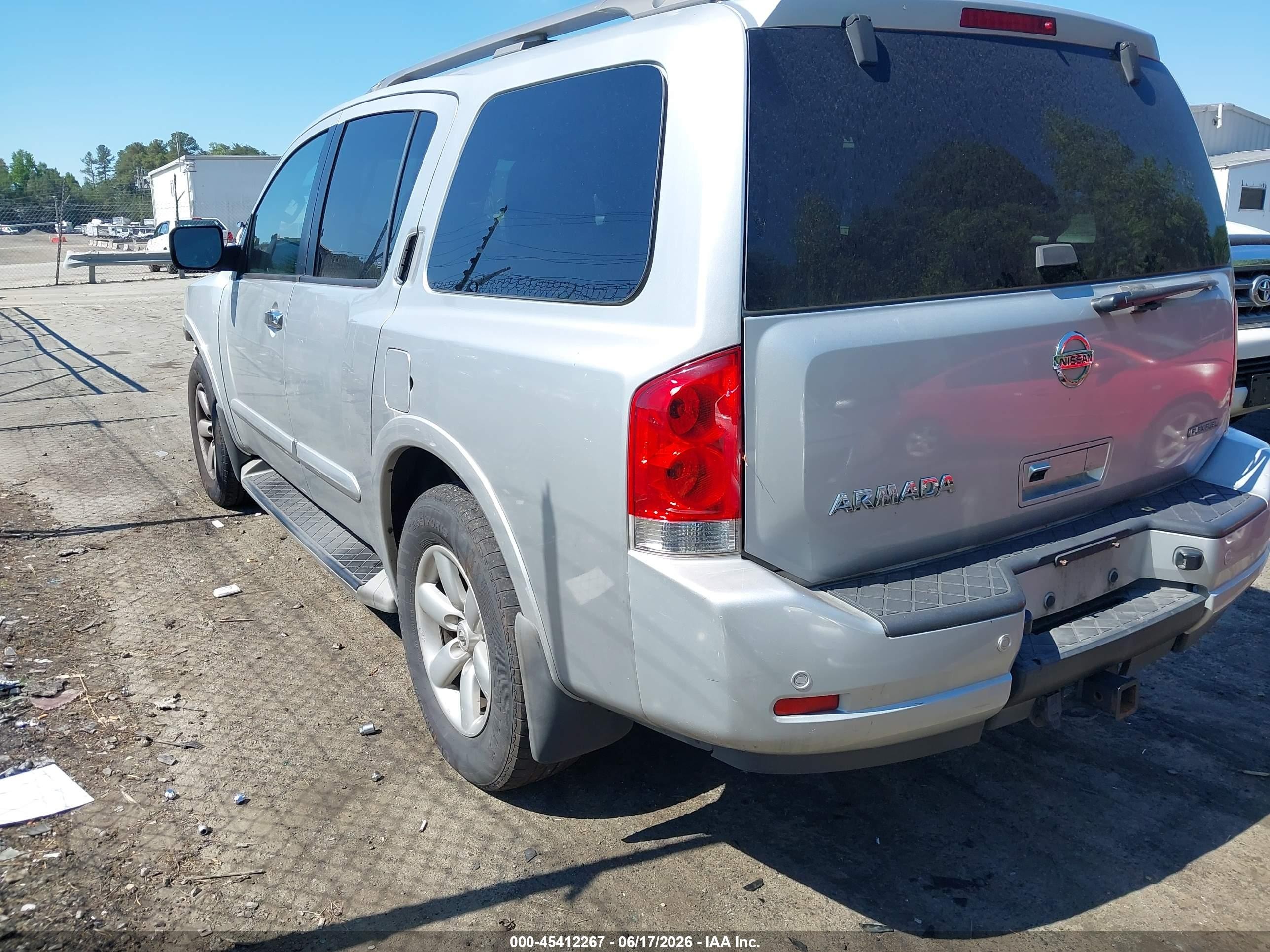 2015 Nissan Armada Sv Silver vin: 5N1BA0ND8FN605196
