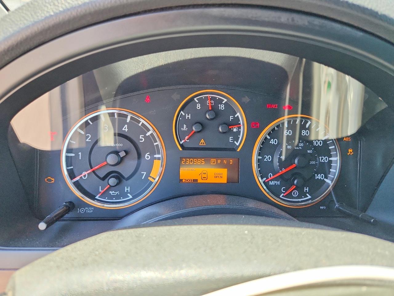 2015 Nissan Armada Platinum Charcoal vin: 5N1BA0ND8FN612651