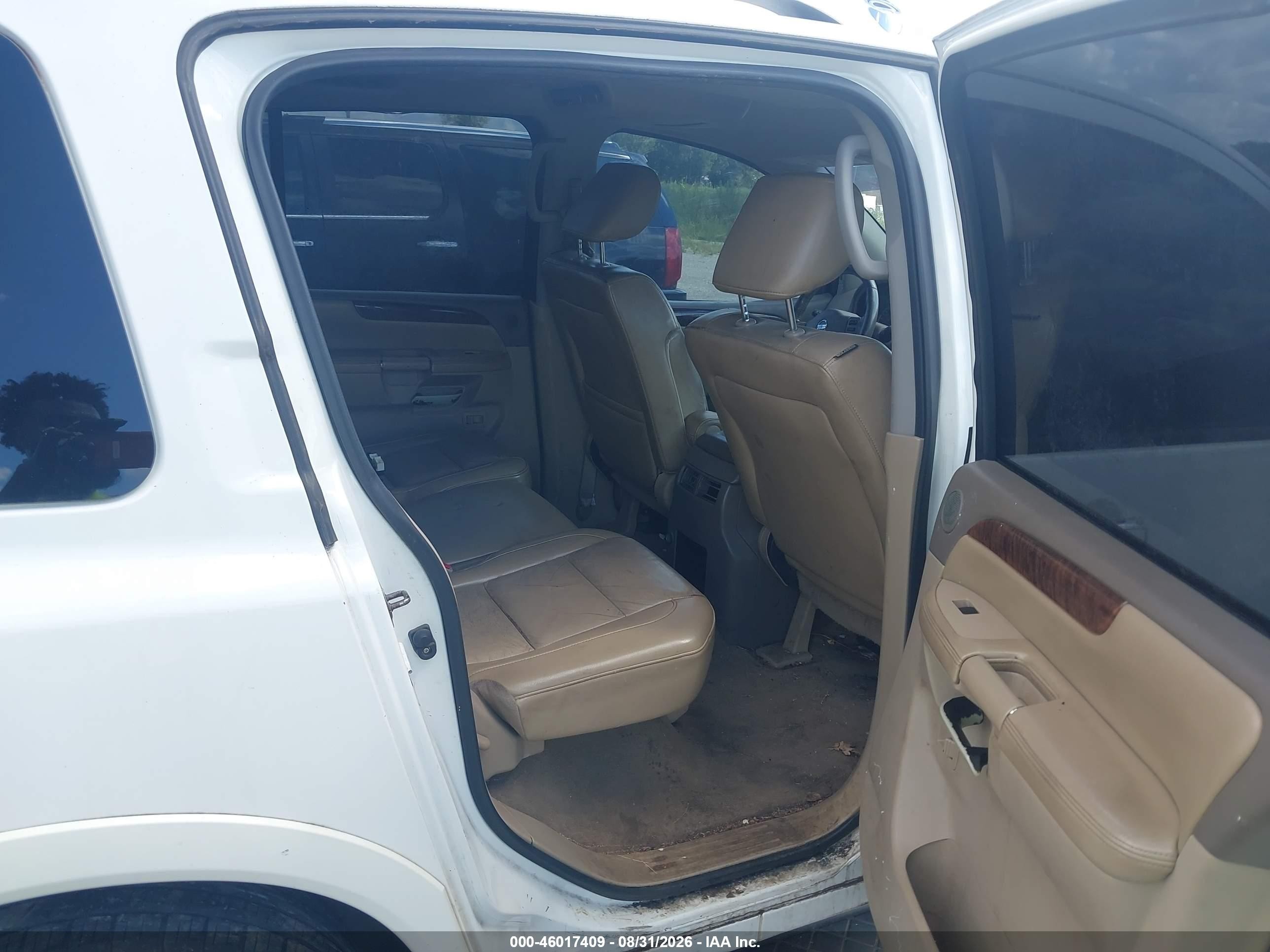 2011 Nissan Armada Sl White vin: 5N1BA0ND9BN613575