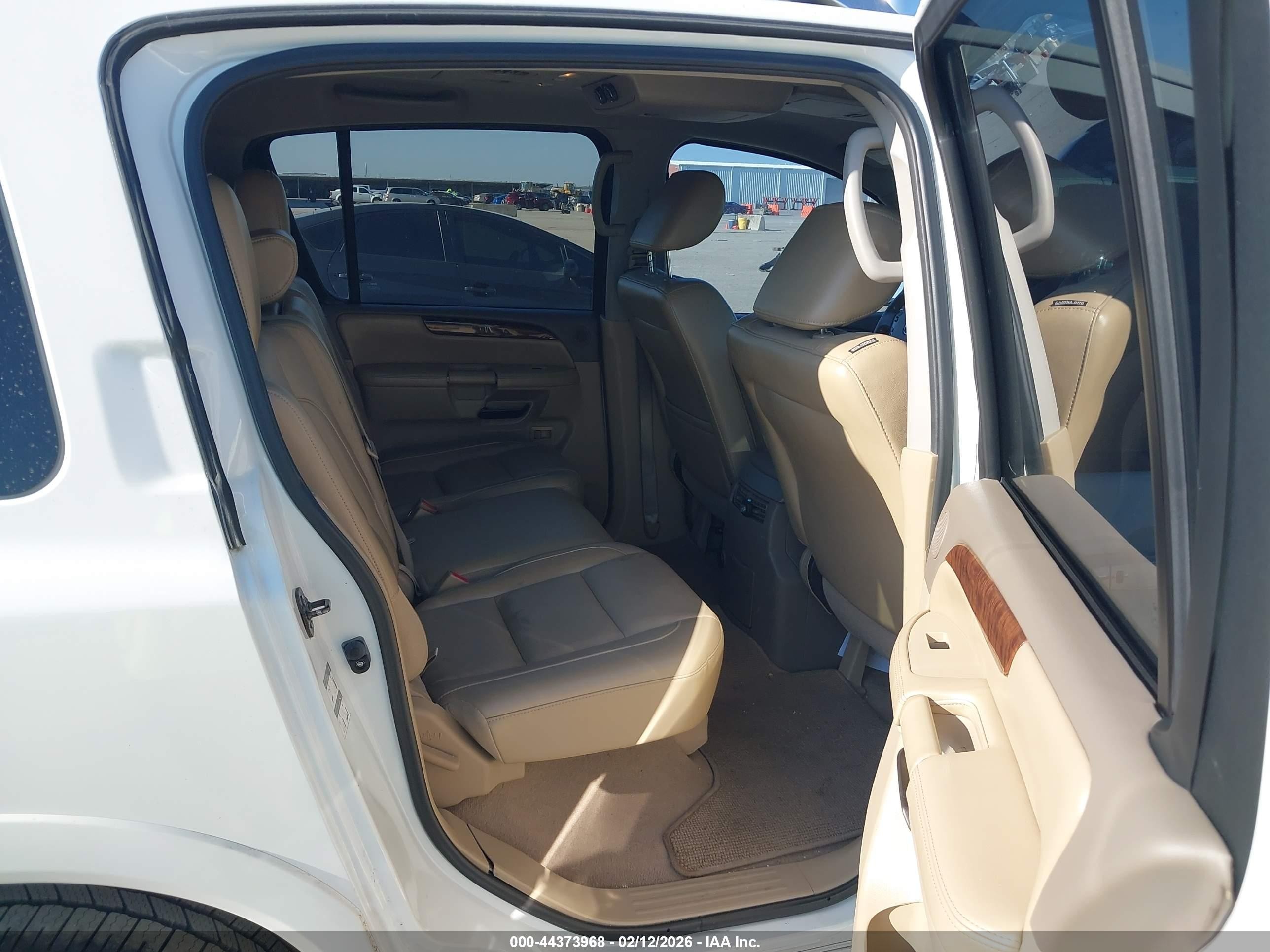 2013 Nissan Armada Sl White vin: 5N1BA0ND9DN612221