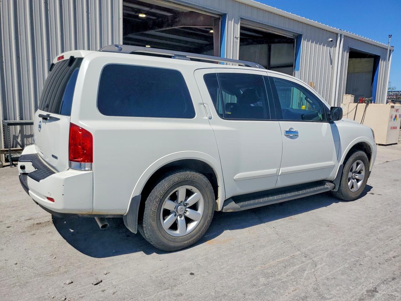 2015 Nissan Armada Sv White vin: 5N1BA0ND9FN623366