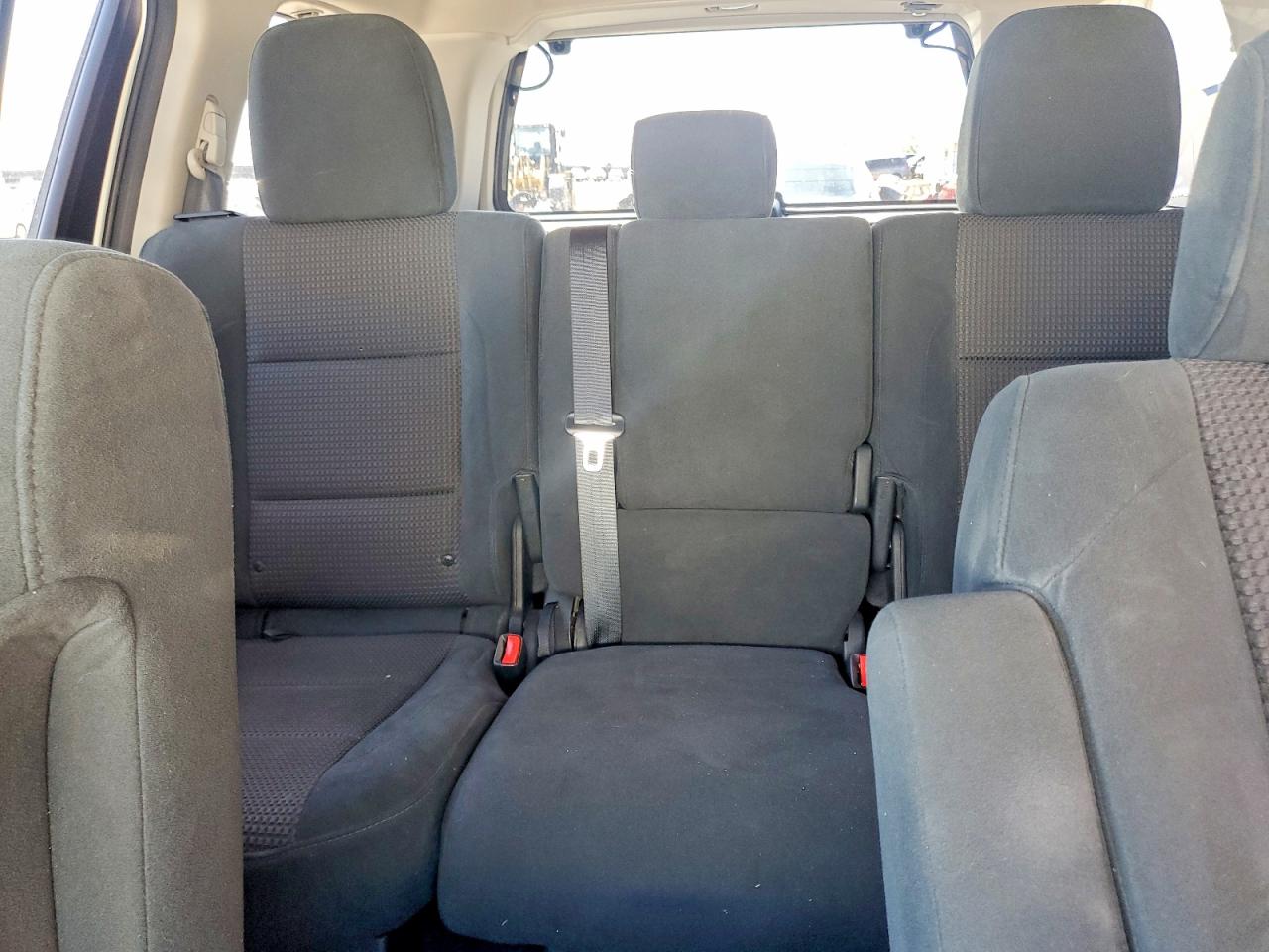 2015 Nissan Armada Sv White vin: 5N1BA0ND9FN623366