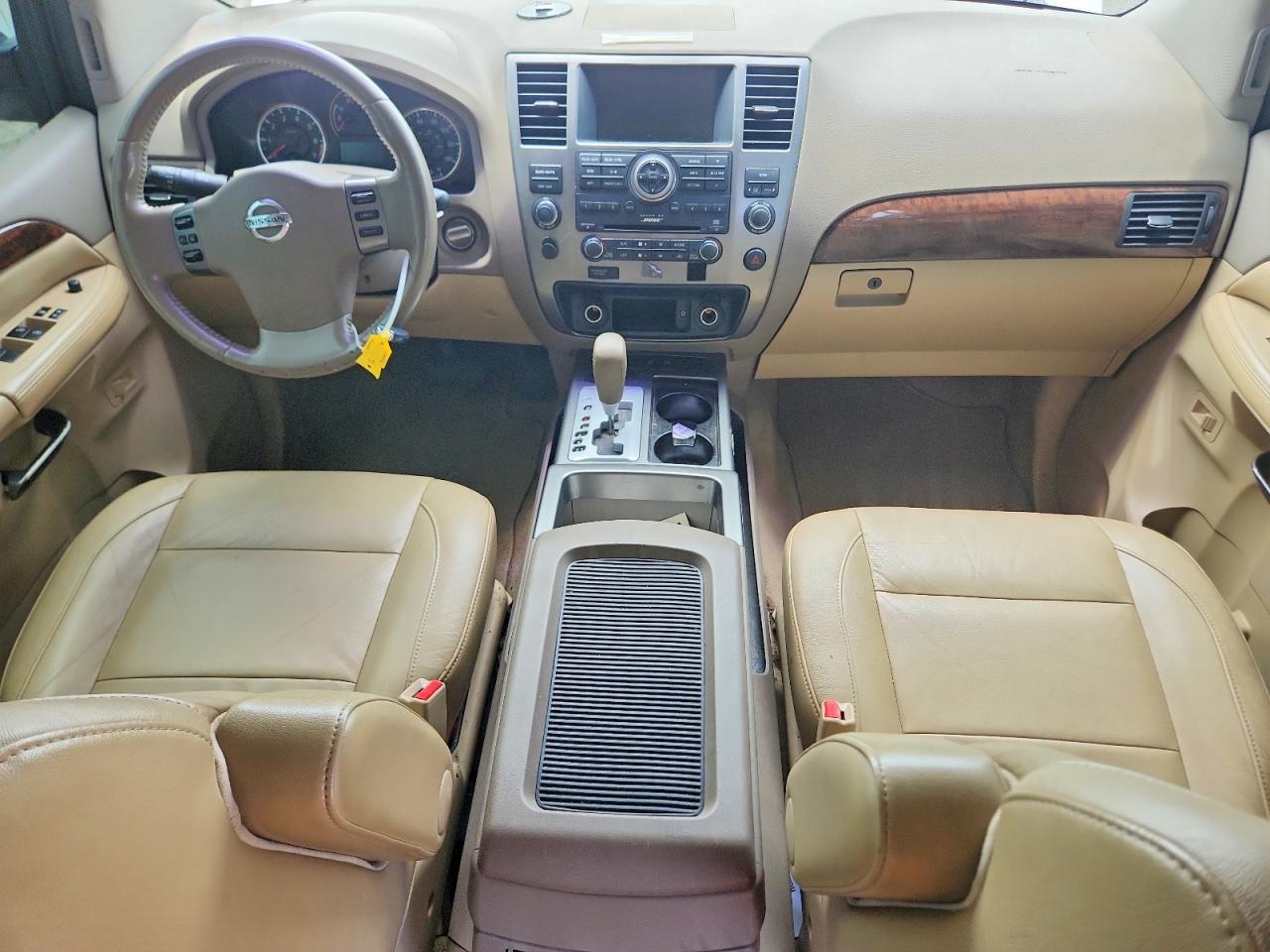 2011 Nissan Armada Sv Белый vin: 5N1BA0NDXBN601144