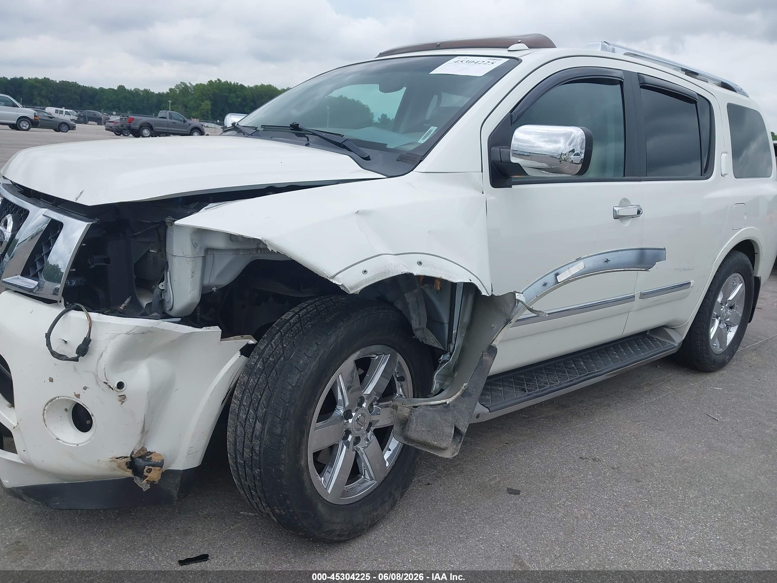2013 Nissan Armada Platinum White vin: 5N1BA0NE2DN612702