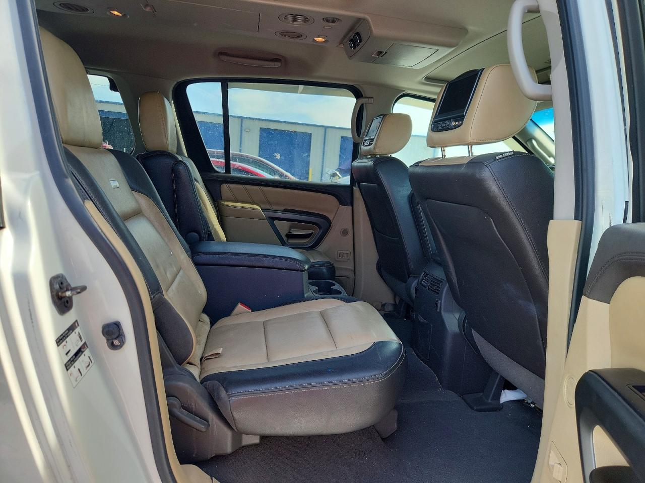2015 Nissan Armada Platinum White vin: 5N1BA0NE4FN610307