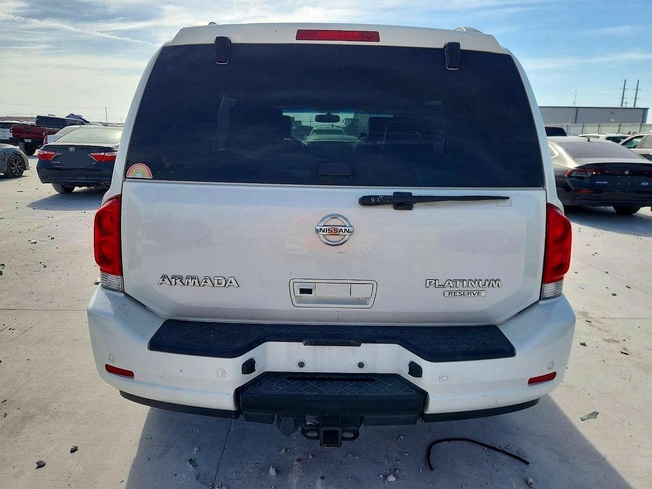 2015 Nissan Armada Platinum White vin: 5N1BA0NE4FN610307