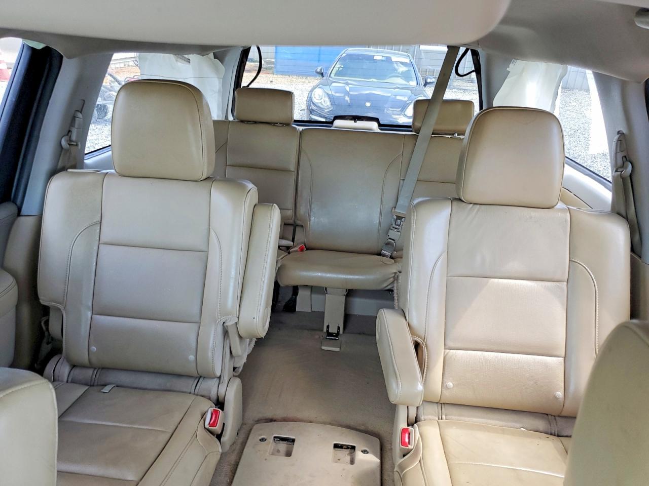 2015 Nissan Armada Platinum Maroon vin: 5N1BA0NE5FN613099