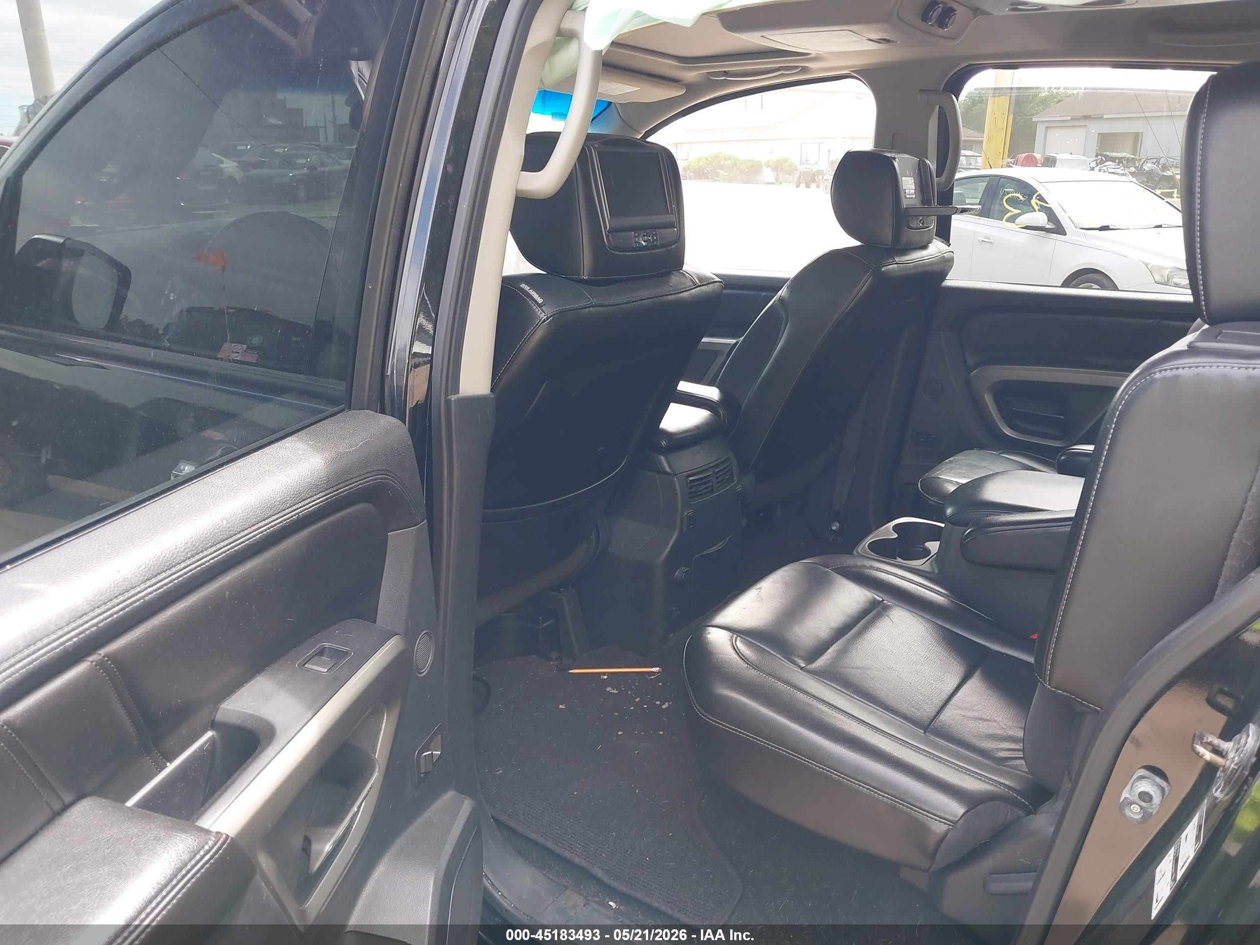 2015 Nissan Armada Platinum Black vin: 5N1BA0NE6FN610051
