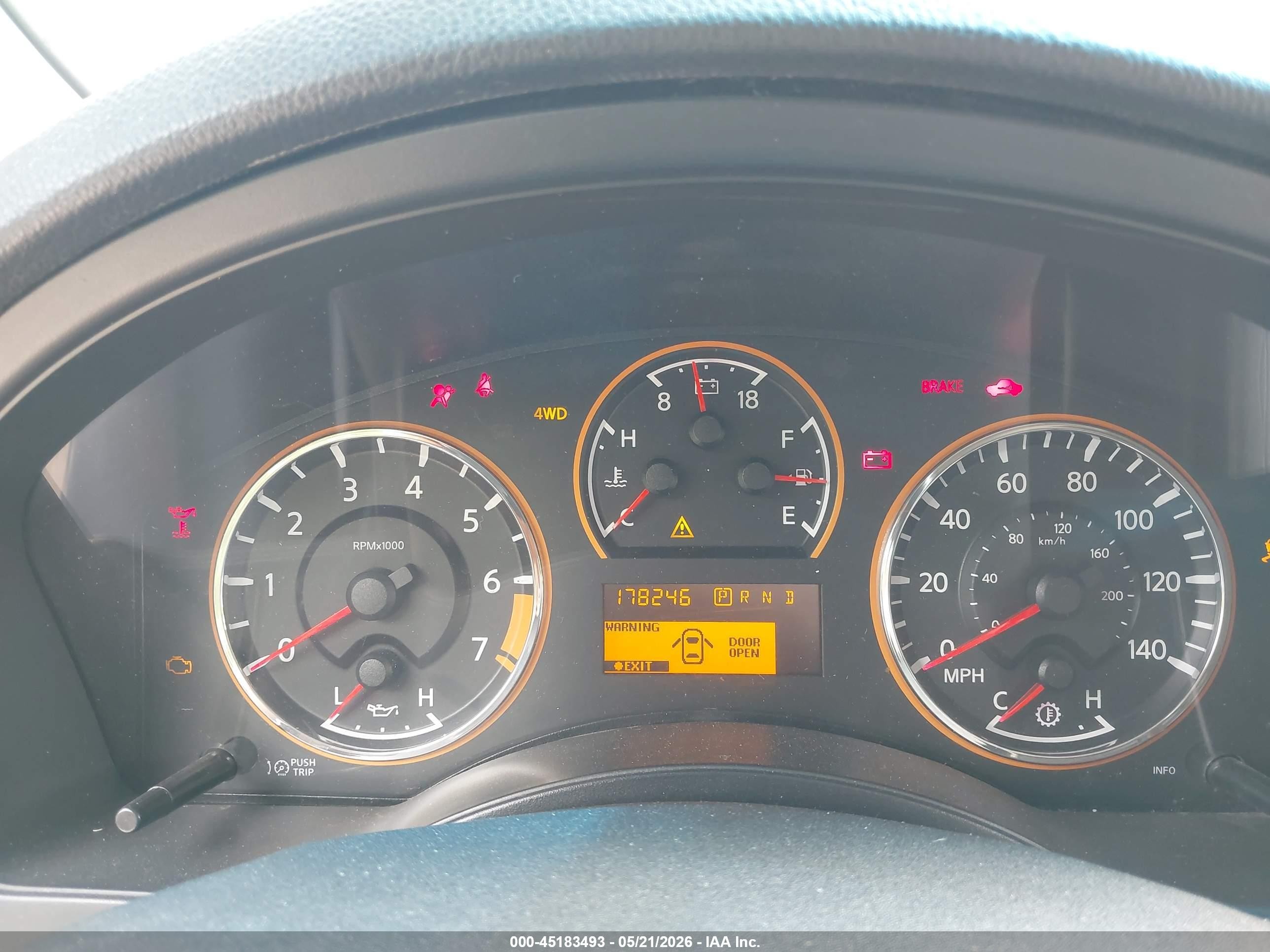 2015 Nissan Armada Platinum Black vin: 5N1BA0NE6FN610051