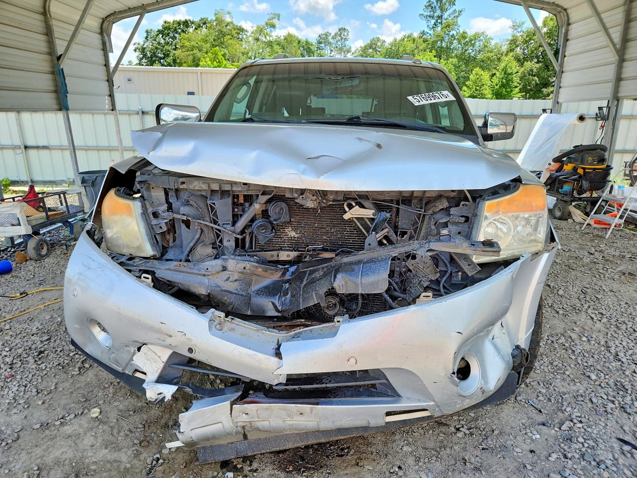 2011 Nissan Armada Platinum Silver vin: 5N1BA0NE7BN620582