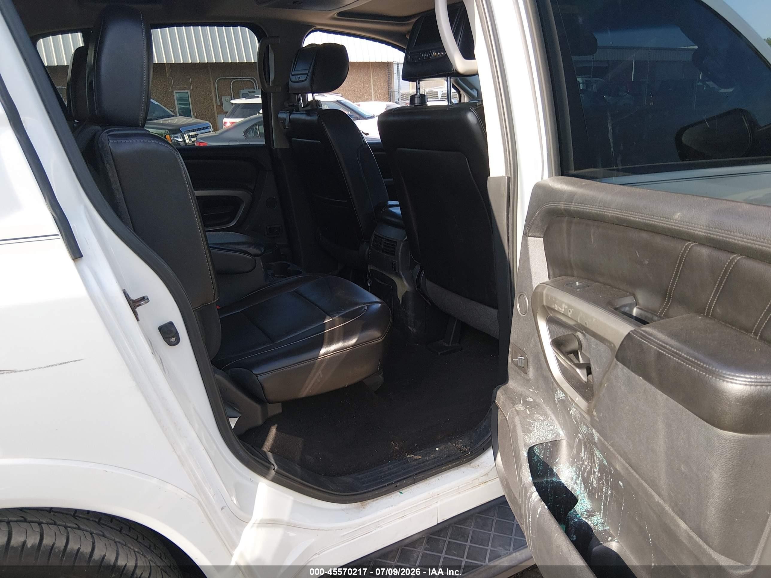 2015 Nissan Armada Platinum Белый vin: 5N1BA0NE8FN608401