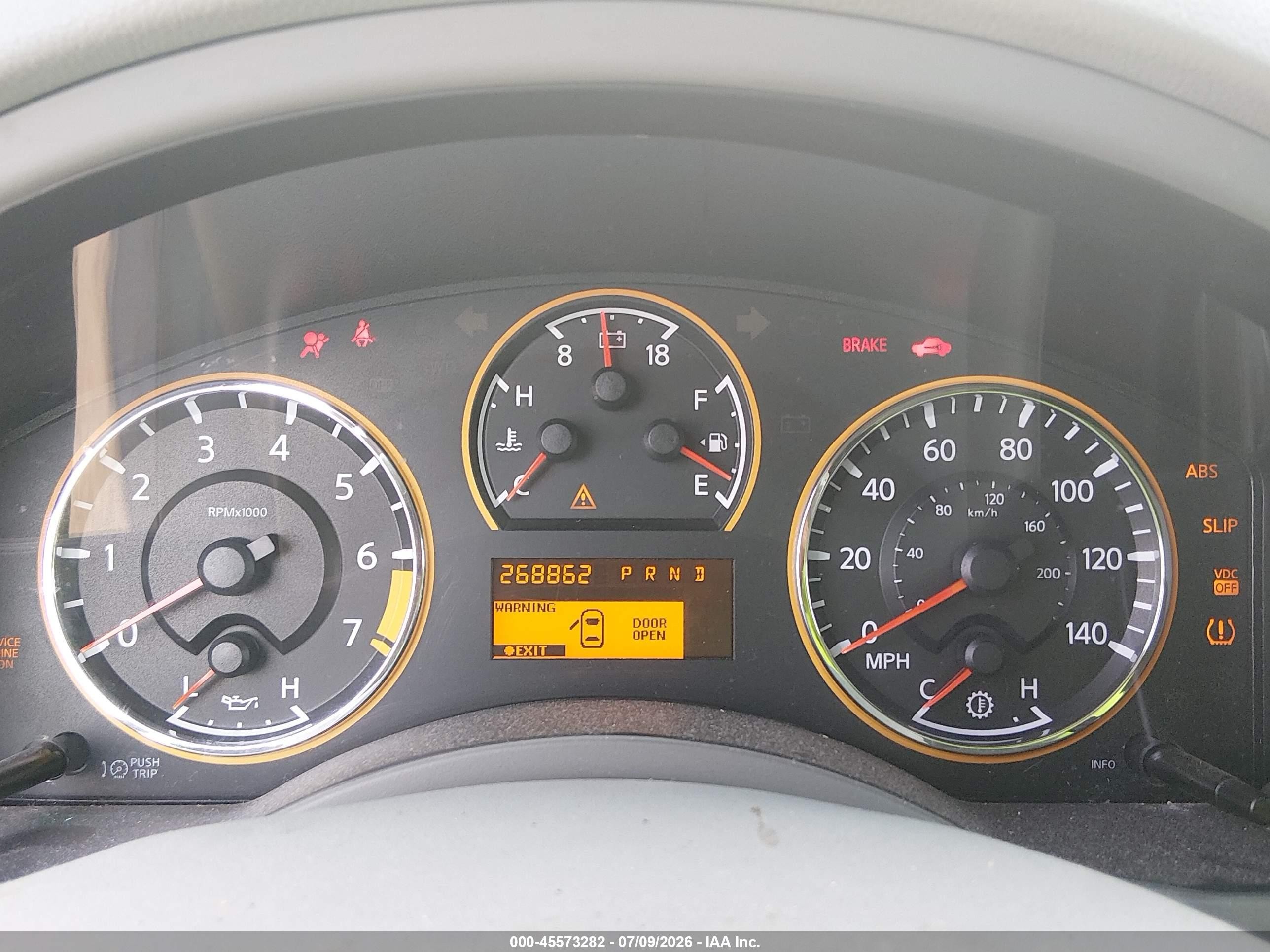 2010 Nissan Armada Platinum White vin: 5N1BA0NF0AN601427