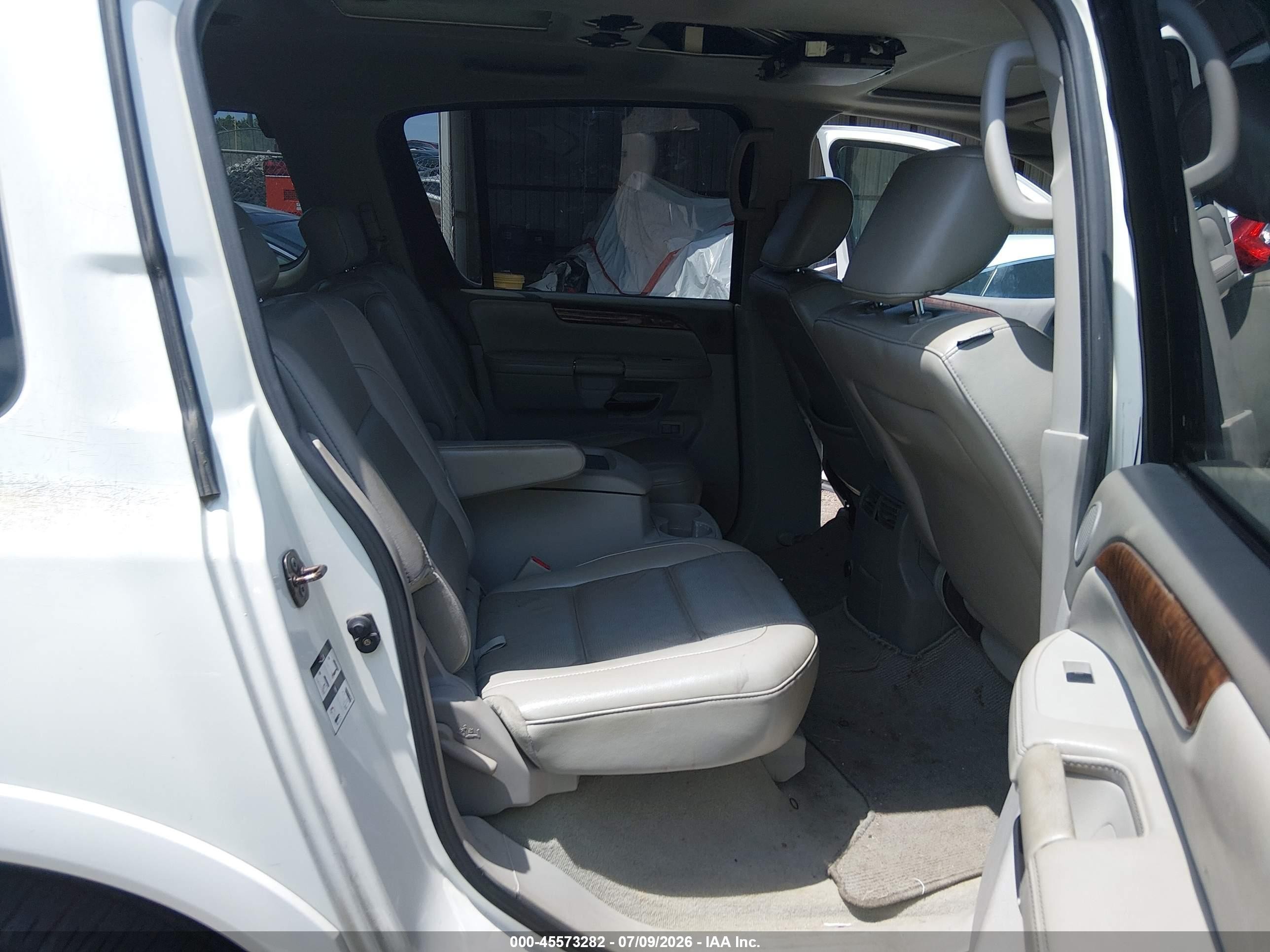 2010 Nissan Armada Platinum White vin: 5N1BA0NF0AN601427