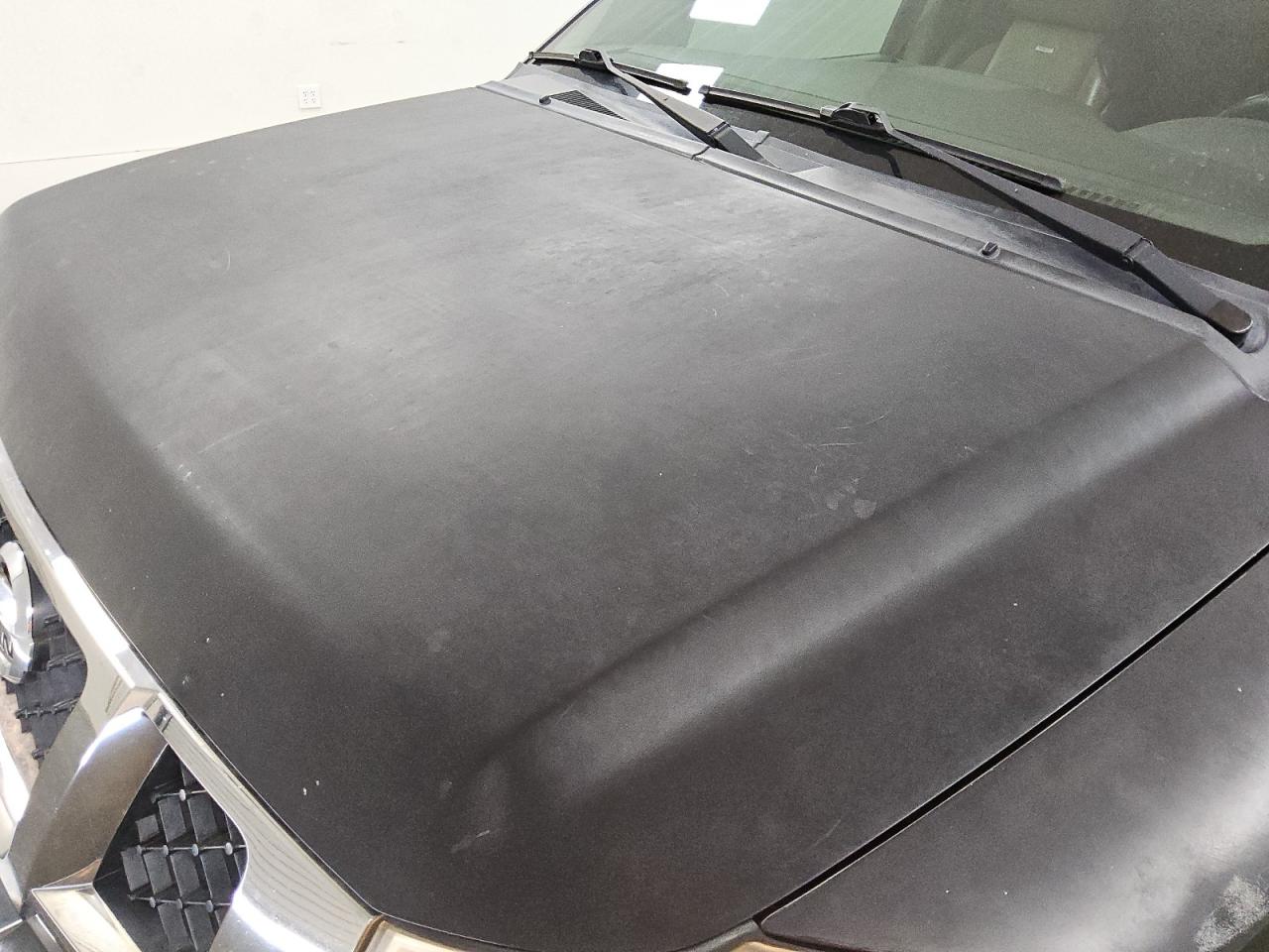 2015 Nissan Armada Platinum Черный vin: 5N1BA0NF2FN609990 Damage: Hood, Peeling, > 12 Inches