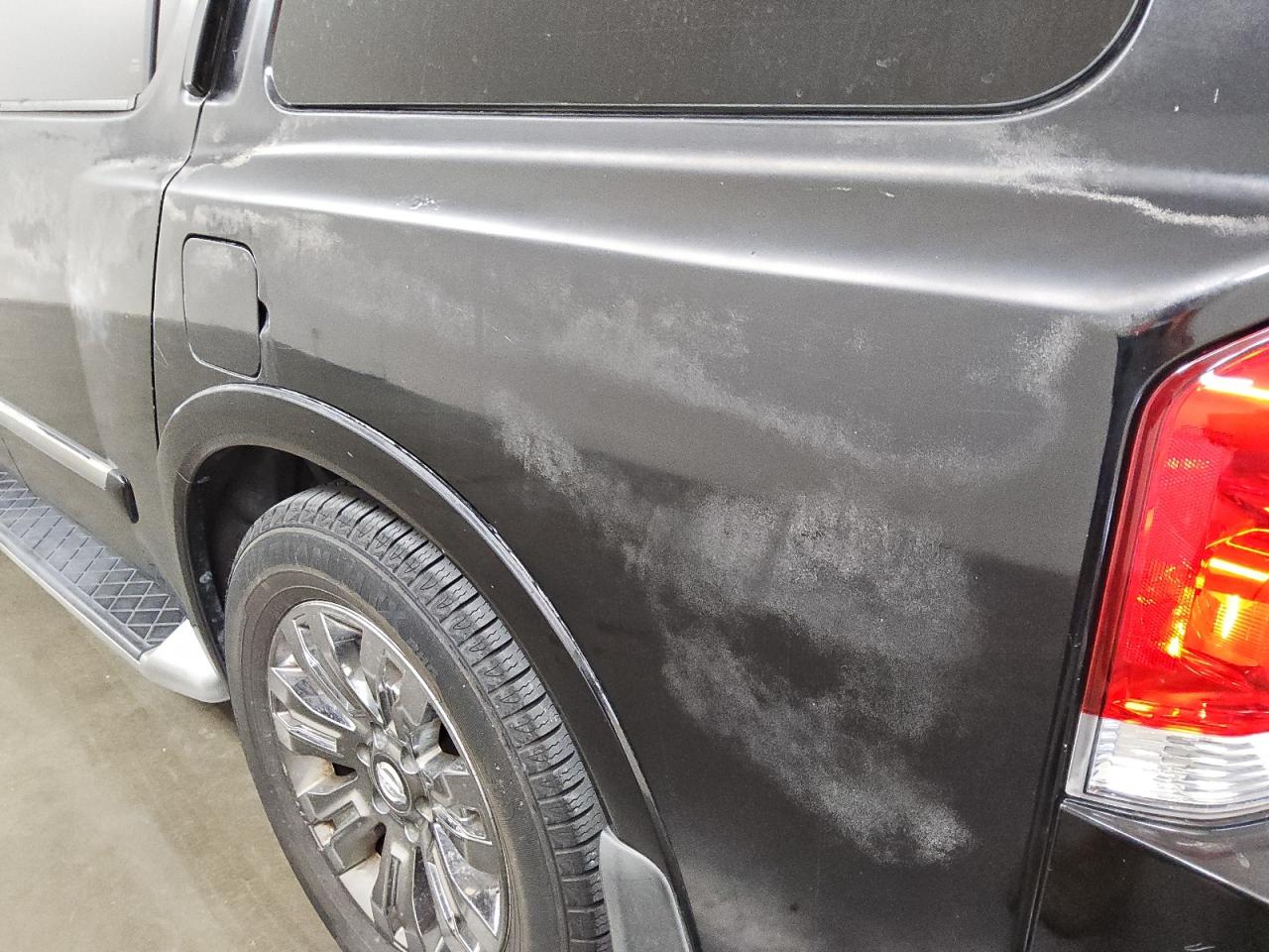 2015 Nissan Armada Platinum Черный vin: 5N1BA0NF2FN609990 Damage: Left Qtr Panel, Peeling, > 12 Inches