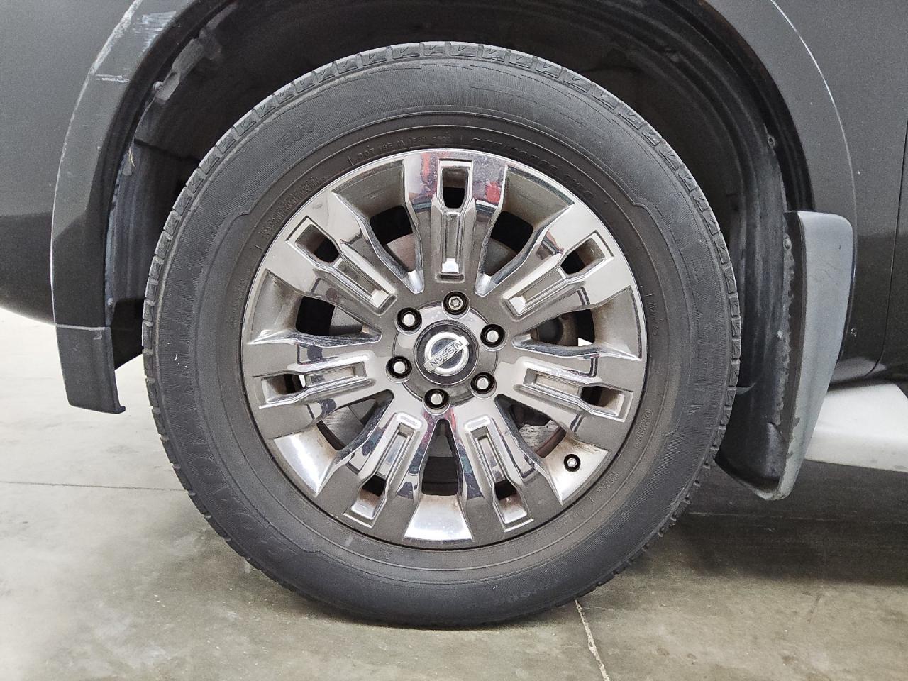 2015 Nissan Armada Platinum Черный vin: 5N1BA0NF2FN609990 Damage: Left Fender Flare, Heavy Scratch, > 12 Inches