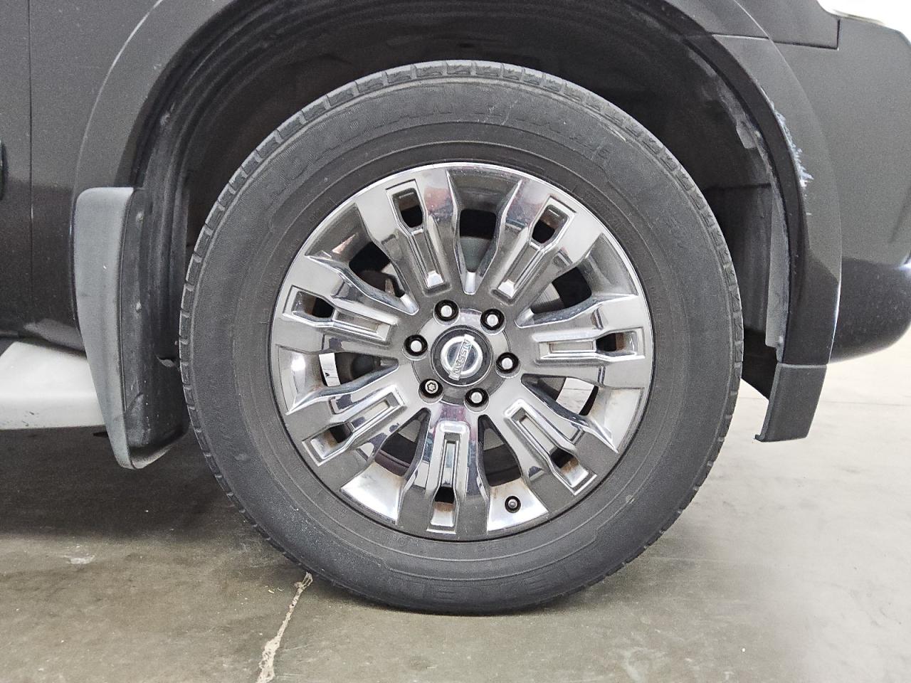 2015 Nissan Armada Platinum Черный vin: 5N1BA0NF2FN609990 Damage: Front Bumper Molding, Heavy Scratch, 8 To 9 Inches