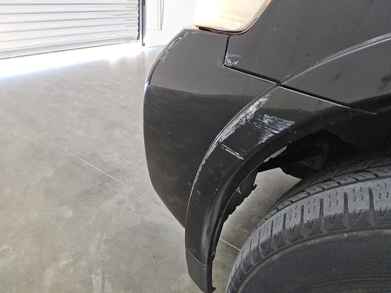 2015 Nissan Armada Platinum Черный vin: 5N1BA0NF2FN609990 Damage: Front Bumper, Scraped, > 12 Inches
