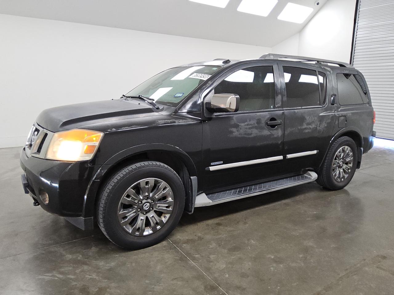 2015 Nissan Armada Platinum Черный vin: 5N1BA0NF2FN609990 Damage: Left Running Board, Peeling, > 12 Inches