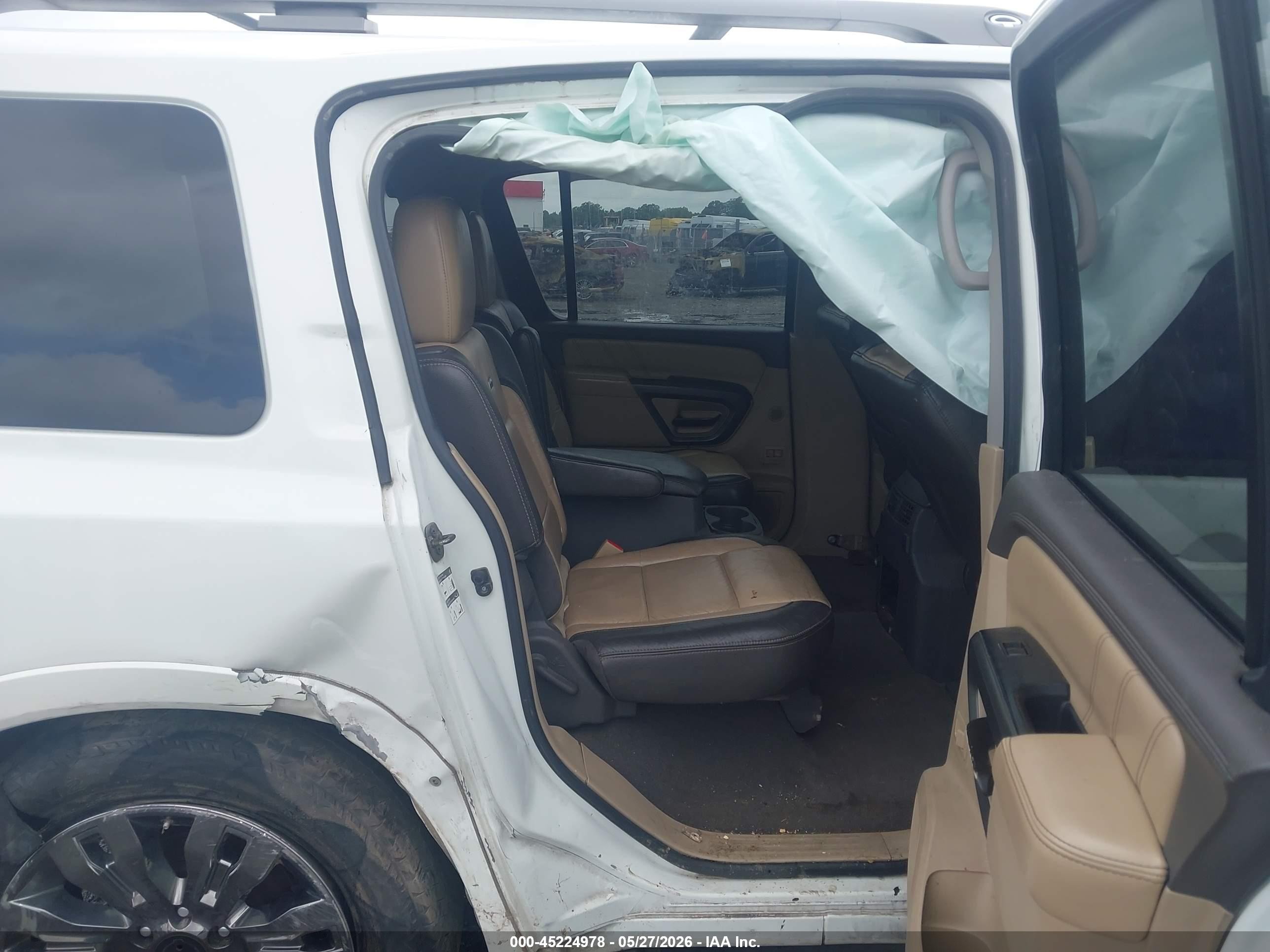2015 Nissan Armada Platinum White vin: 5N1BA0NF3FN606791